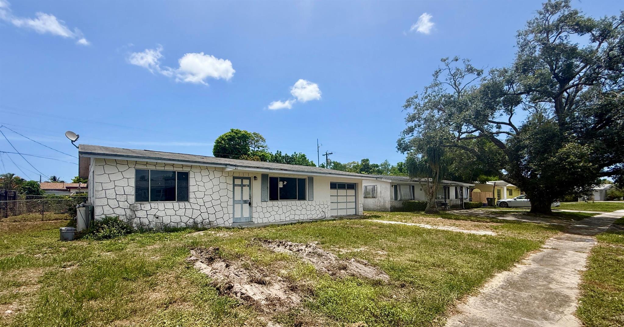 1376 Meadowbrook Drive