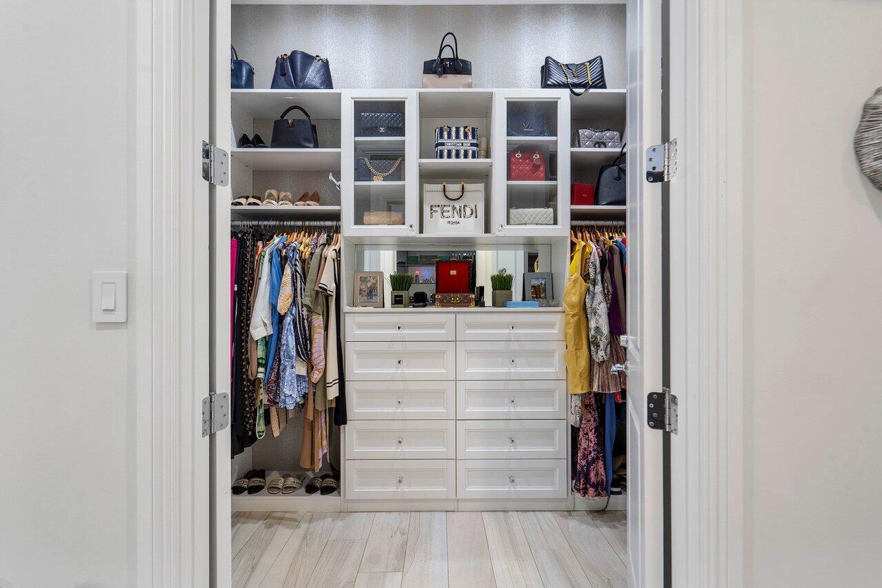 OLD FLORESTA - Residential