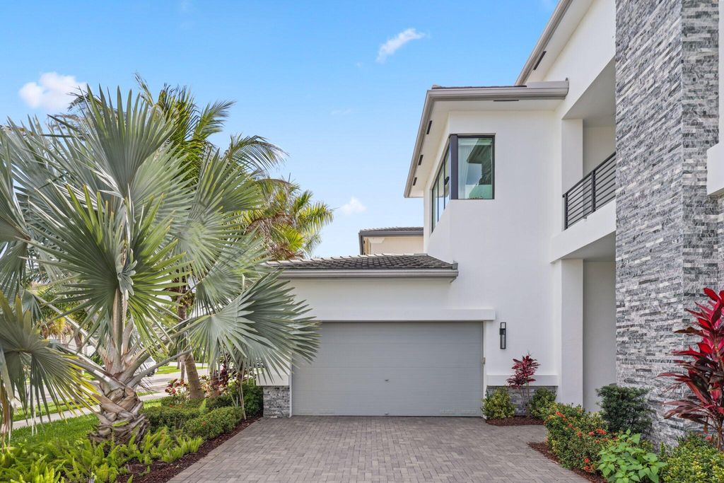Photo of 17432 Ponte Chiasso Drive, Boca Raton, FL 33496 (MLS # B26001506)