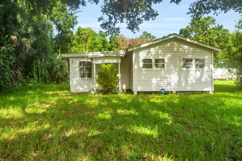 A home in North Fort Myers