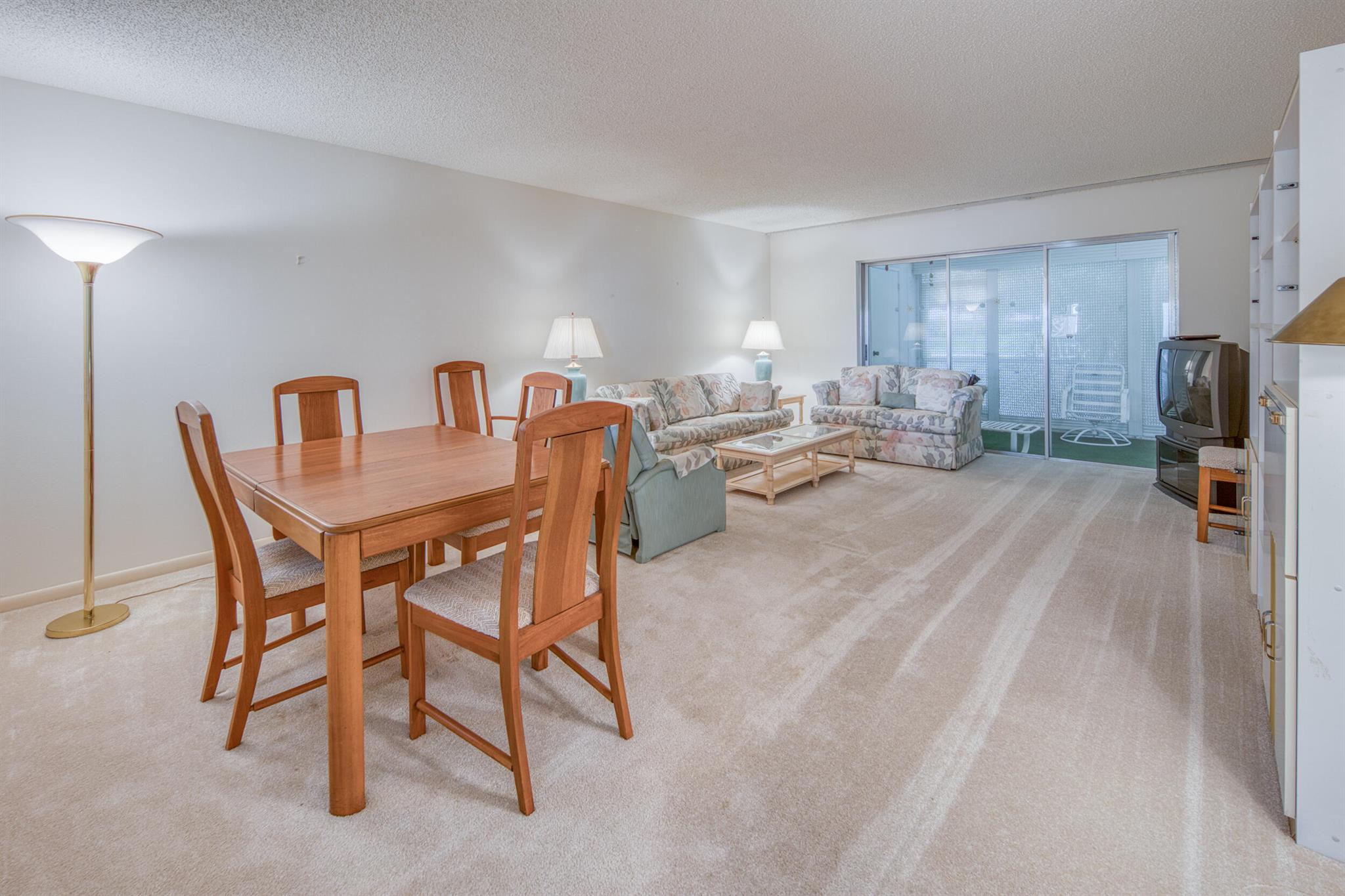 445 Franconia Circle, Lake Worth, FL, 33467/$165,000 3 445 Franconia Circle