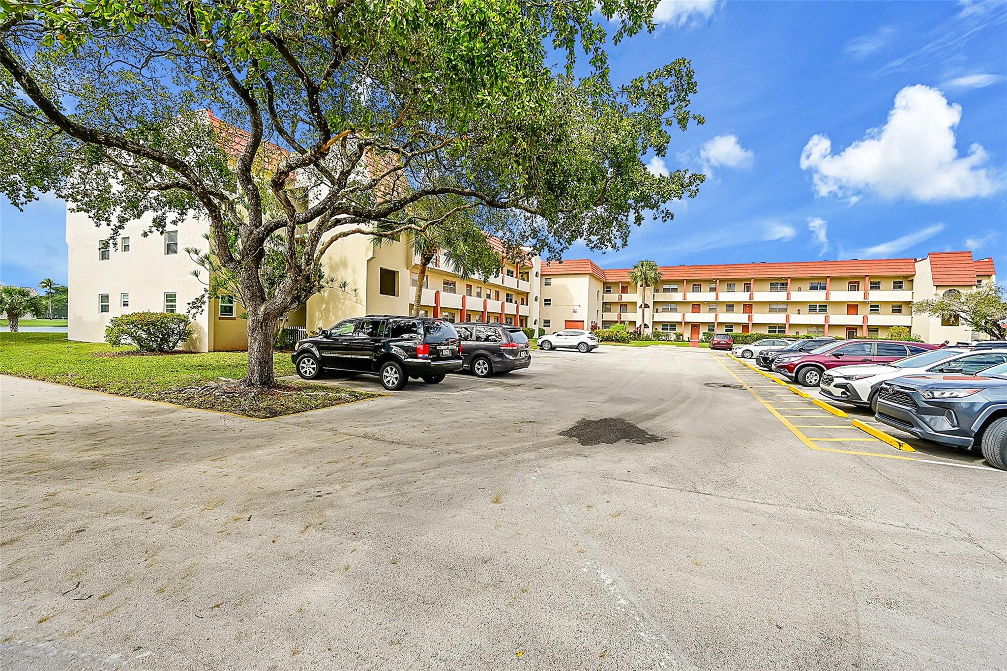 MAGNIFICENT UPDATED CORNER UNIT SPACIUS LAKE VIEW 55+ CONDO IN SUNRISE LAKES. VERY BRIGHT WITH LOTS OF WINDOWS ALL WINDOWS ARE HURRICANE IMPACT WINDOWS. 2 BEDROOM 2 BATH WITH CERAMIC FLOORS THRUOUT, UPDATED KITCHEN WITH STAINLESS STEEL APPLIANCES AND GRANITE COUNTERS, UPDATED BATHROOMS AND ENCLOSED FLORIDA ROOM . A/C 2017, MAINTENCE INCLUDES CABLE, INSURANCE, ROOF, WATER, SEWER AND TRASH. CAN BE SOLD FURNISHED OR UNFURNISHED. VERY CONVENIENT LOCATION CLOSE TO SHOPPING RESTAURANTS, AND HIGHWAYS. NO CURRENT ASSESSMENTS. BUILDING PASSED 40 YEAR INSPECTION. MUST SEE BRING ALL OFFERS SELLER WILL GIVE CREDITS FOR CLOSING COSTS