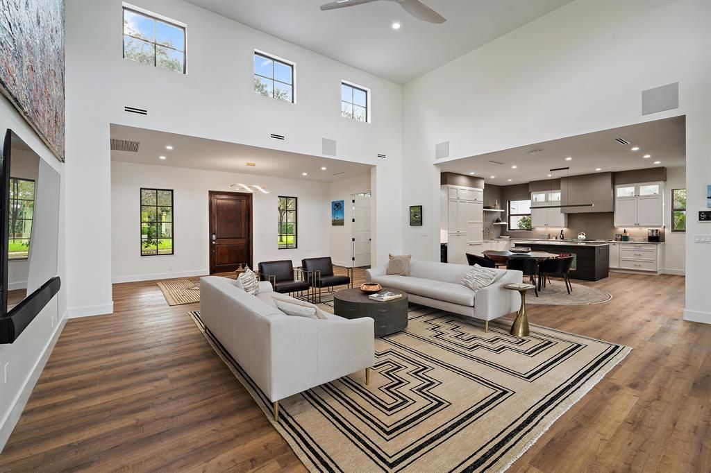 Photo of 139 Barcelona Drive, Jupiter, FL 33458 (MLS # R10764821)