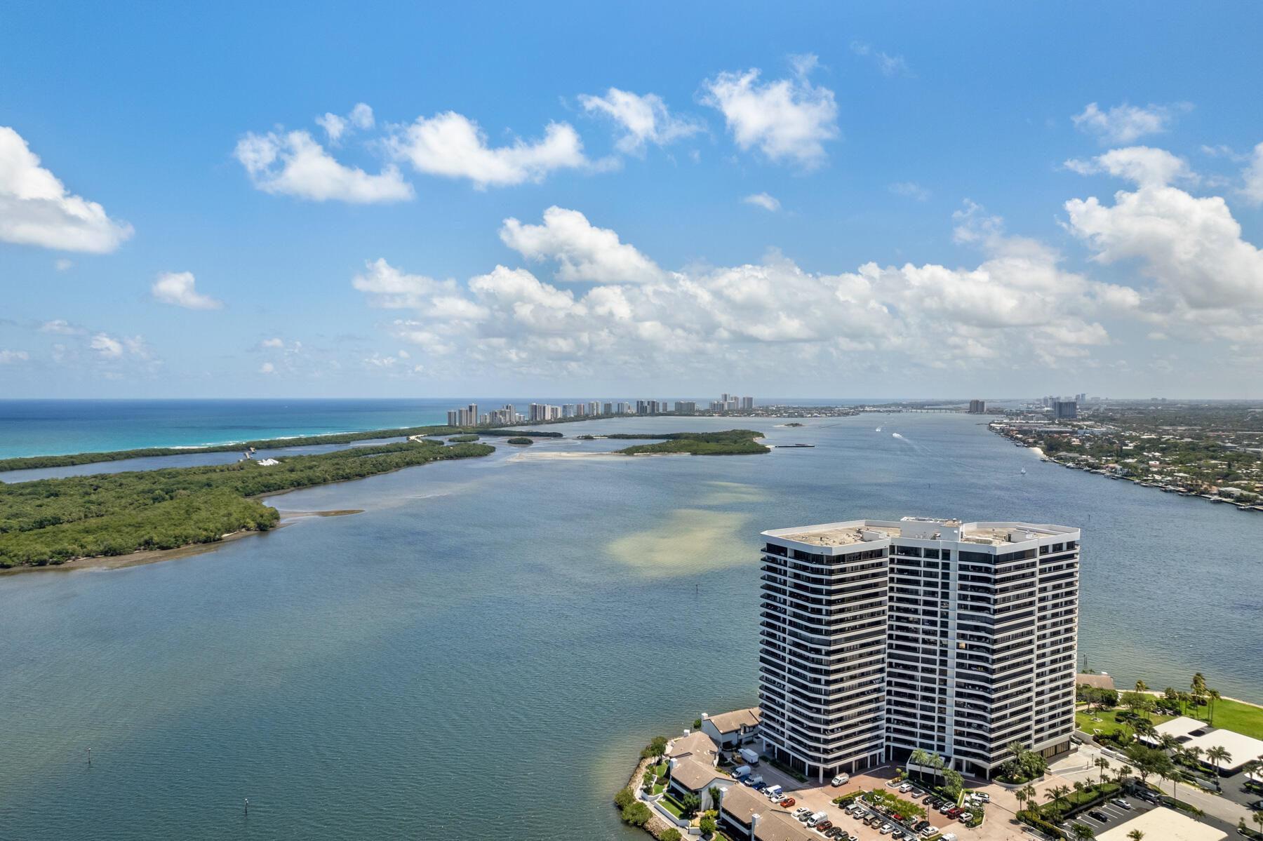 Photo 4 of 43 of 100 Lakeshore Drive Ph57 condo