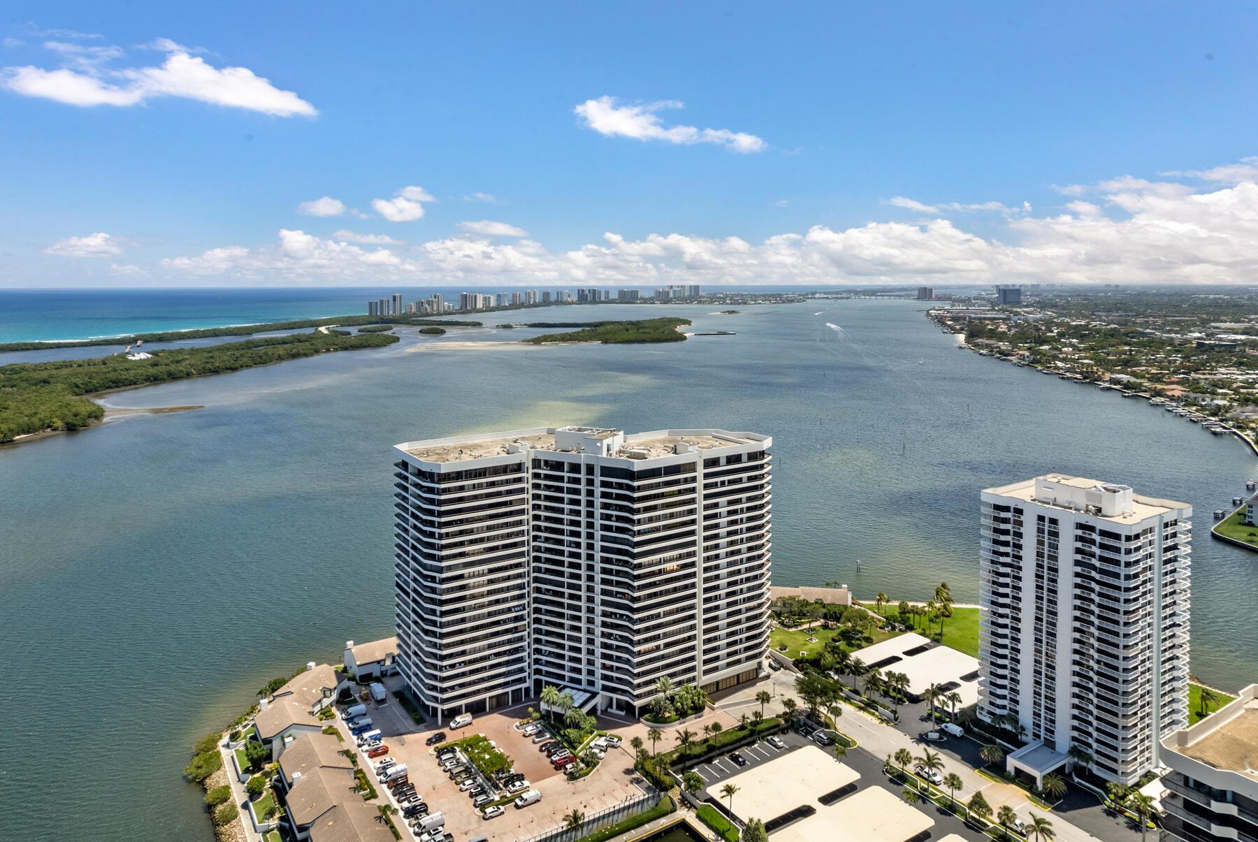 Photo 39 of 43 of 100 Lakeshore Drive Ph57 condo