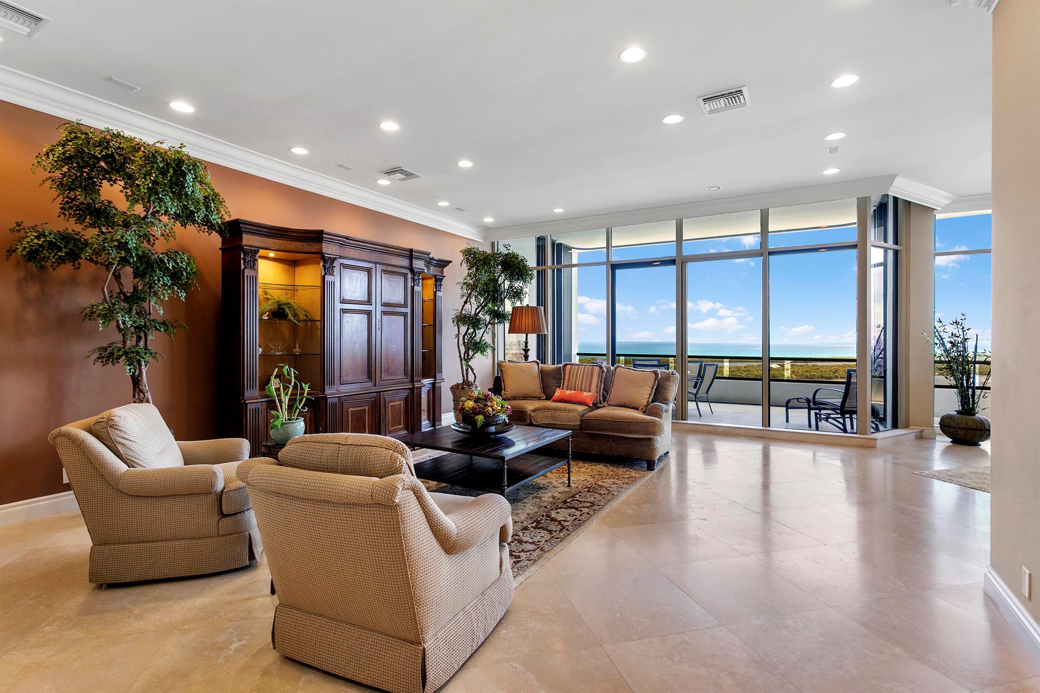 Photo 20 of 43 of 100 Lakeshore Drive Ph57 condo