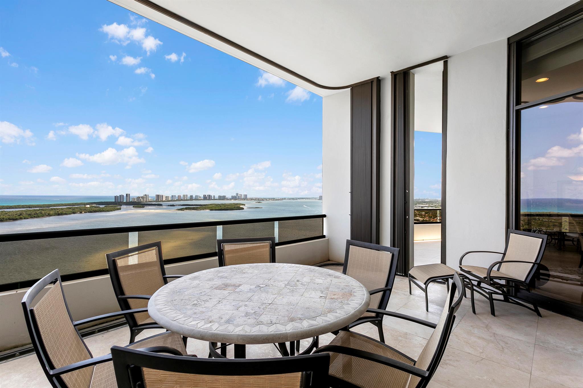 Photo 9 of 43 of 100 Lakeshore Drive Ph57 condo