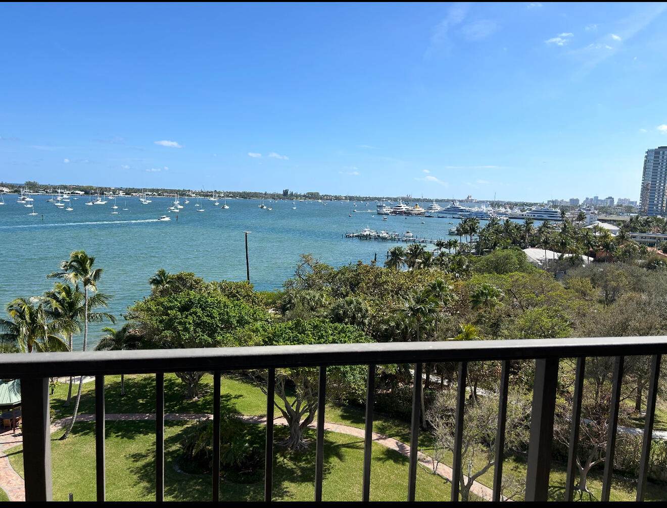 PLACIDO MAR CONDO - Residential Lease