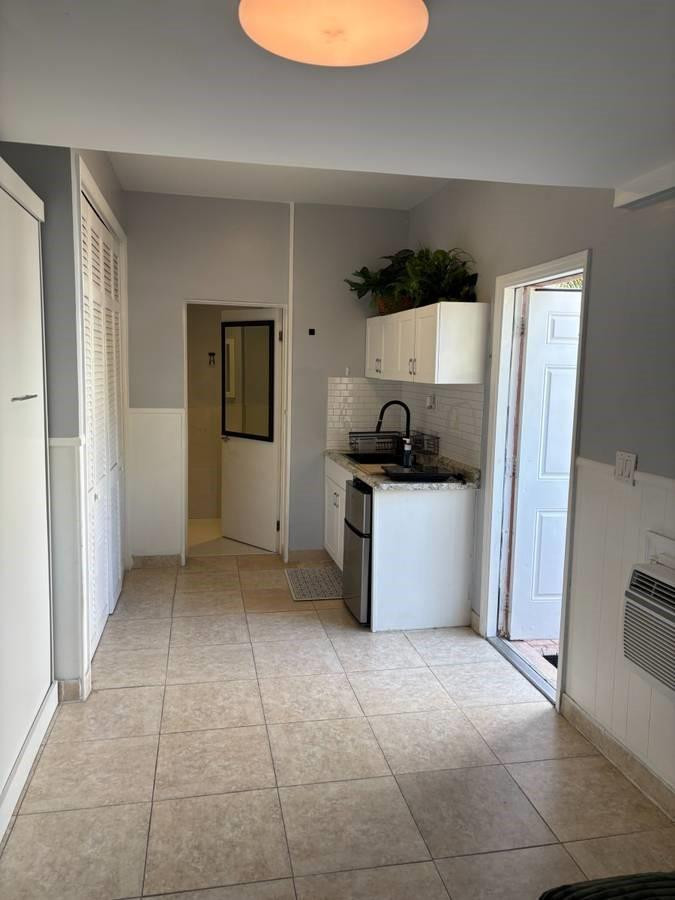 SUNSET TRAILS NO 4 - Residential Lease