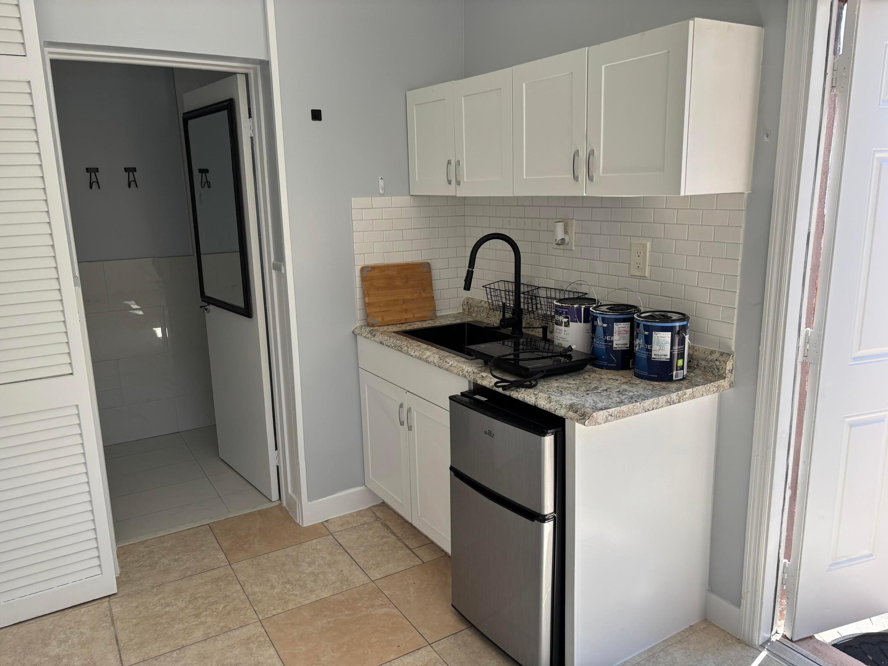 SUNSET TRAILS NO 4 - Residential Lease