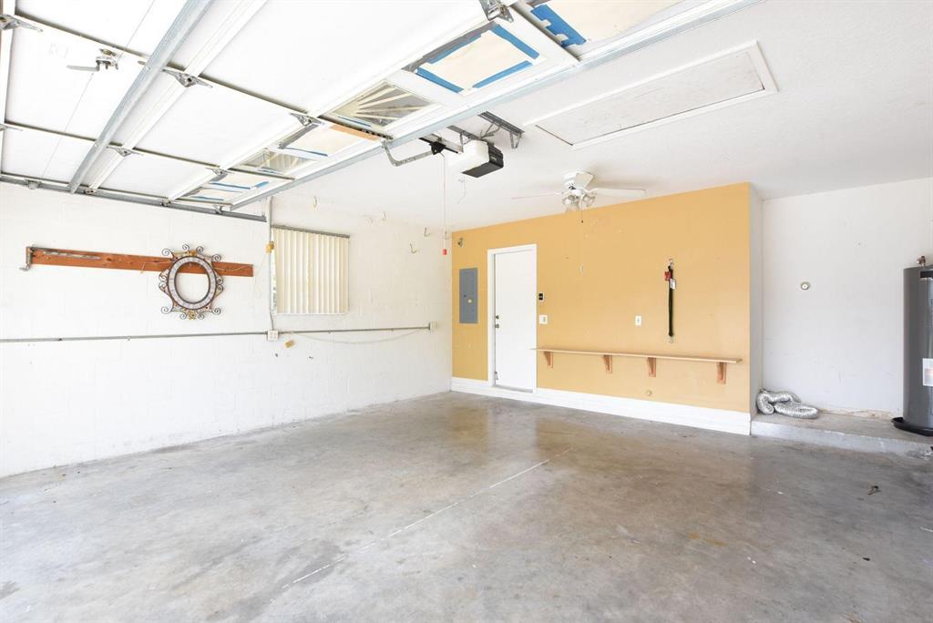 WHISPERING PINES - Residential