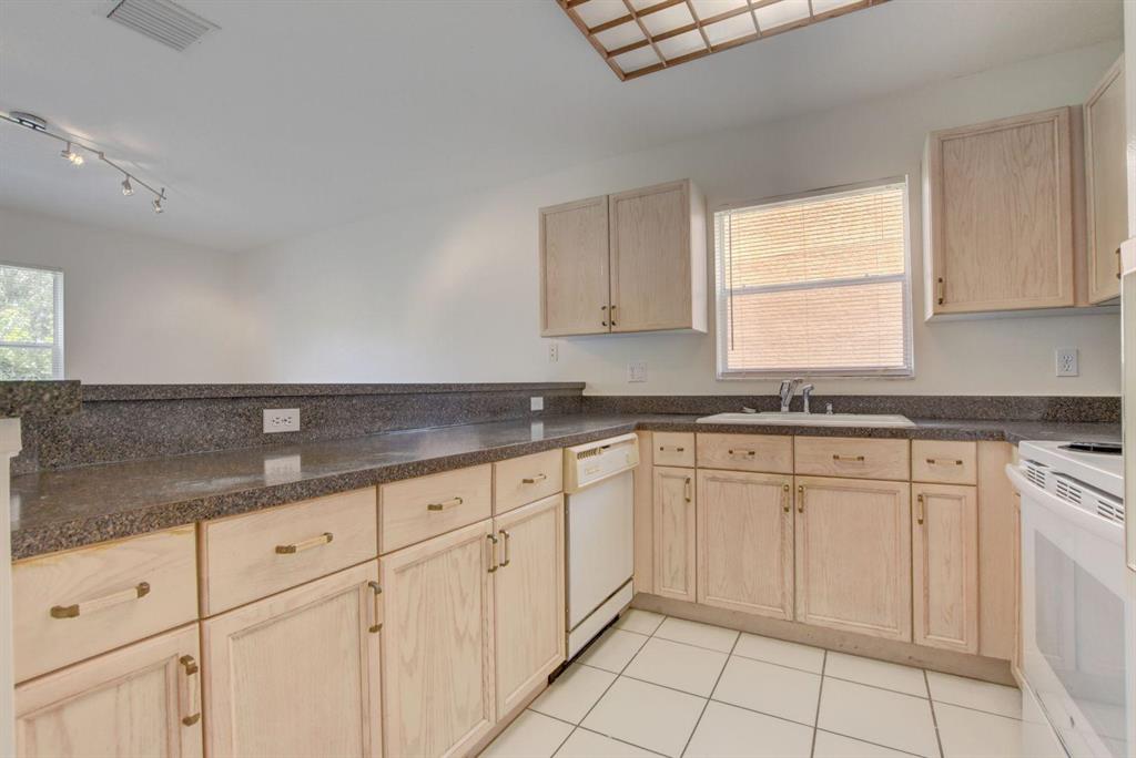 WHISPERING PINES - Residential