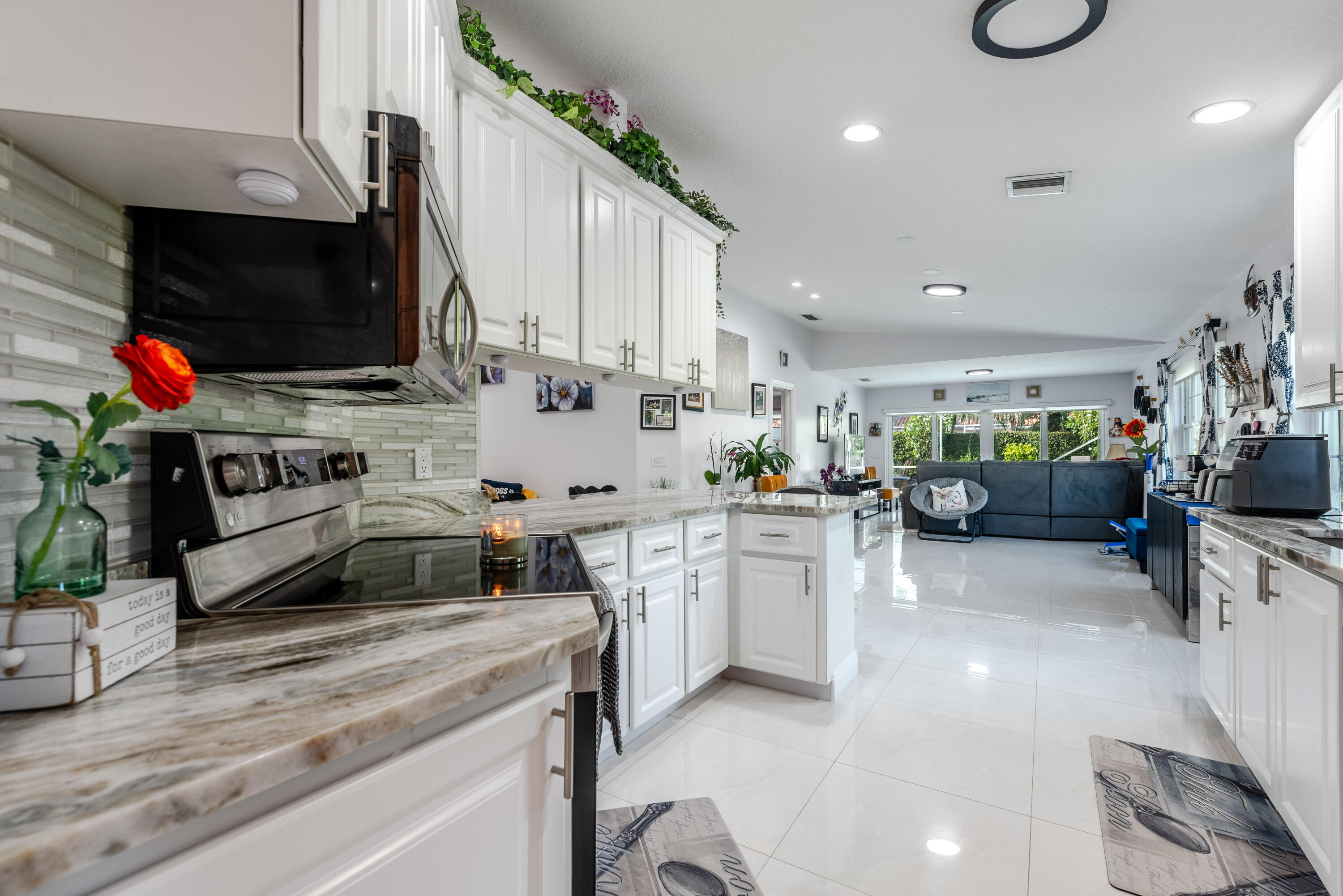 RIVERWALK 2 - Residential Lease