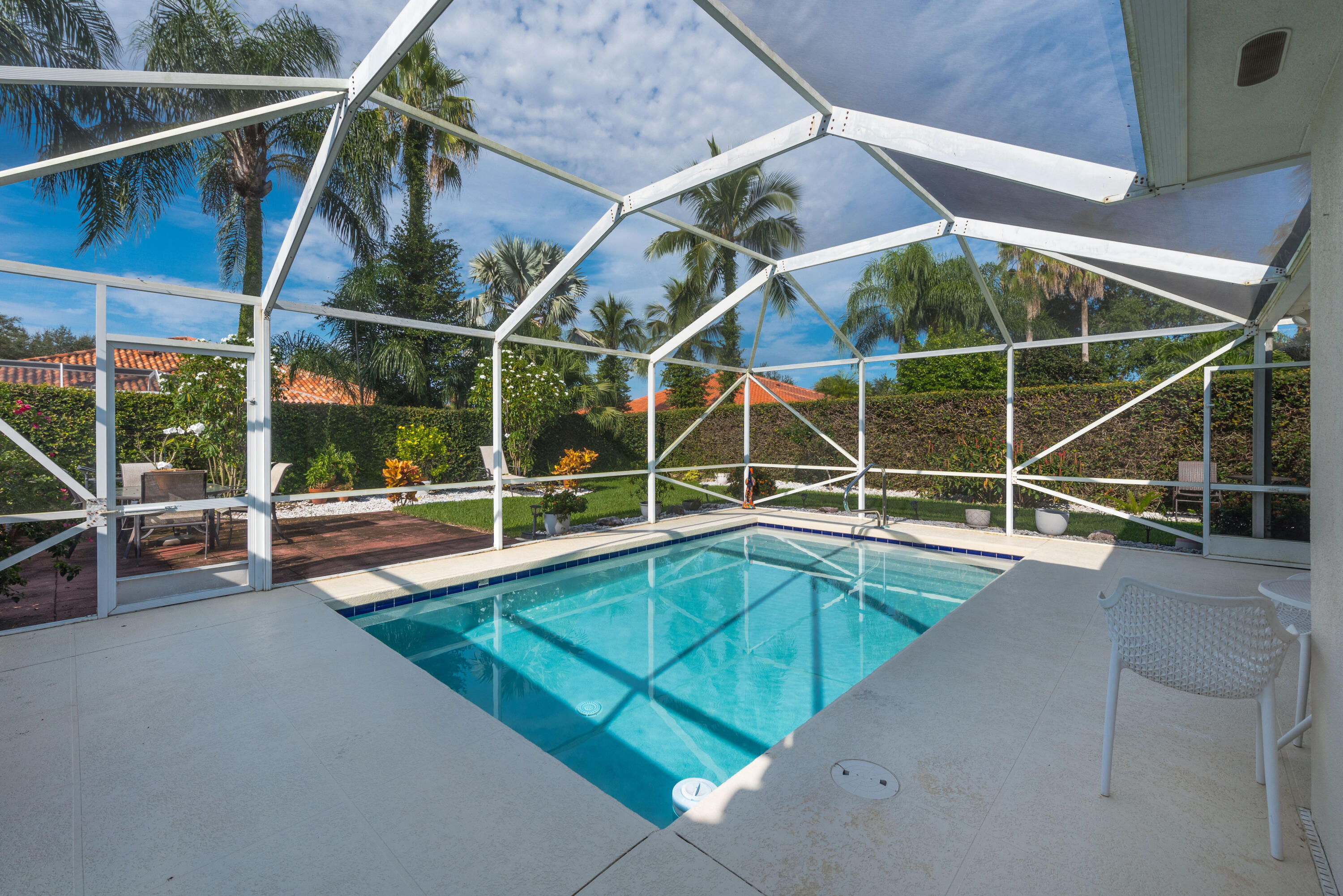 RIVERWALK 2 - Residential Lease