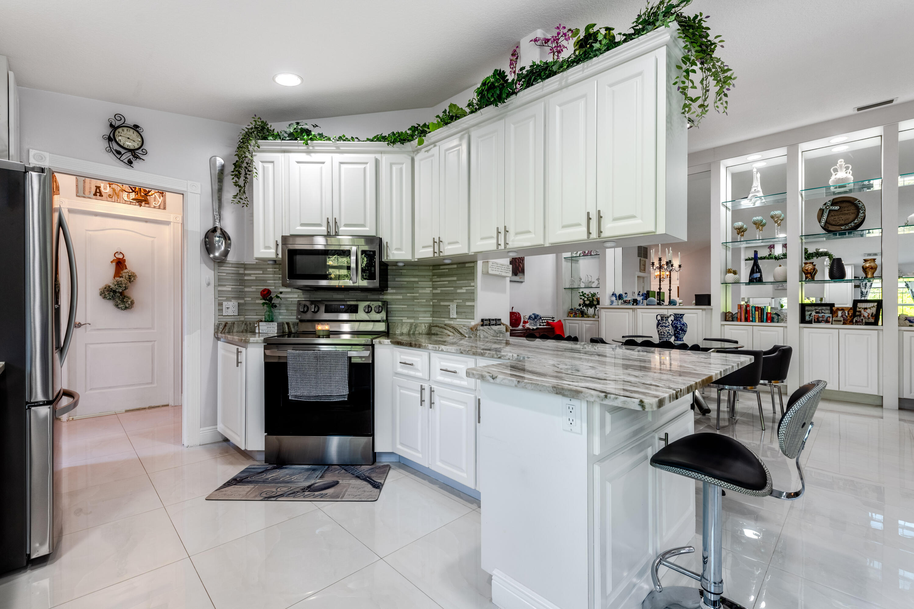 RIVERWALK 2 - Residential Lease