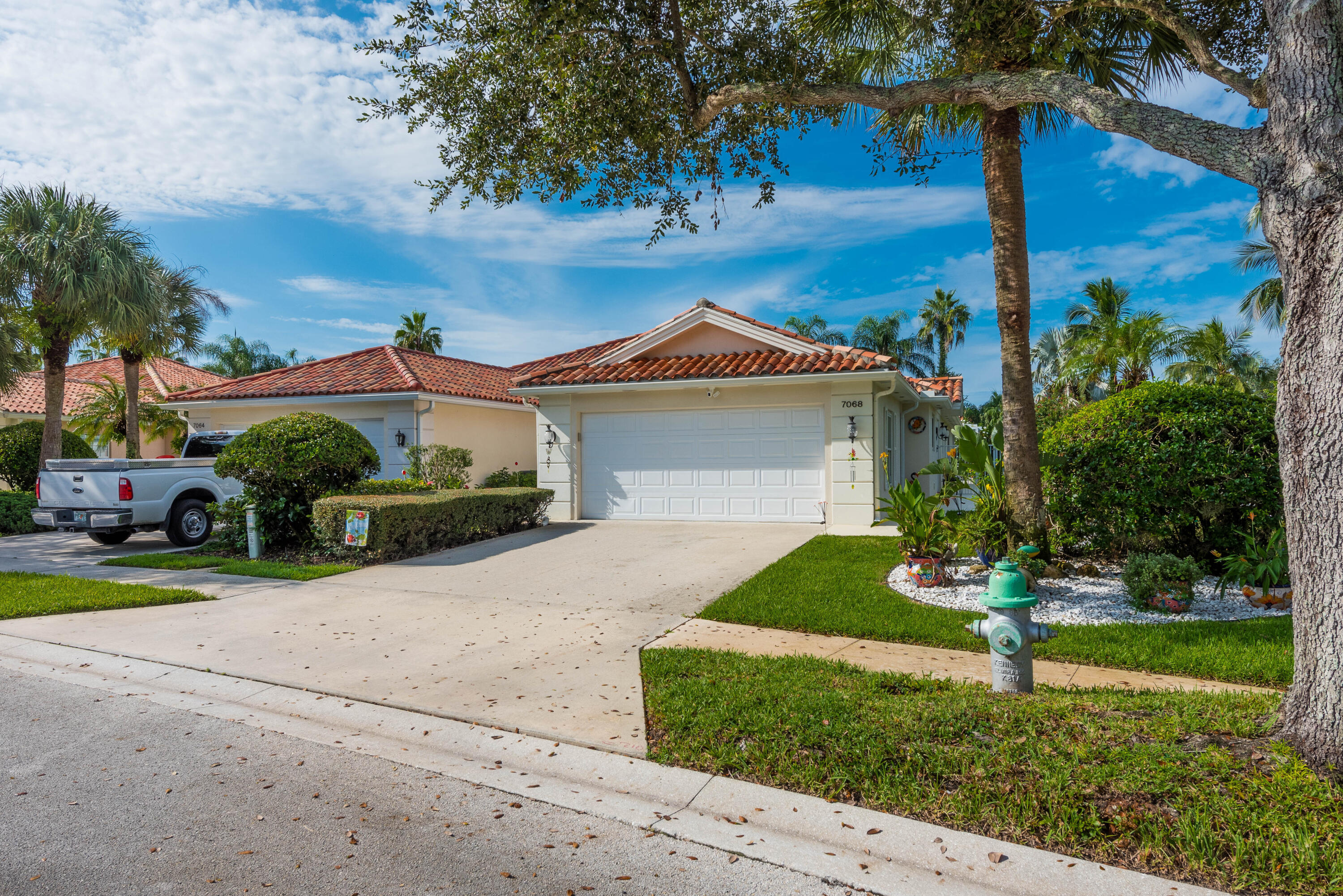 RIVERWALK 2 - Residential Lease