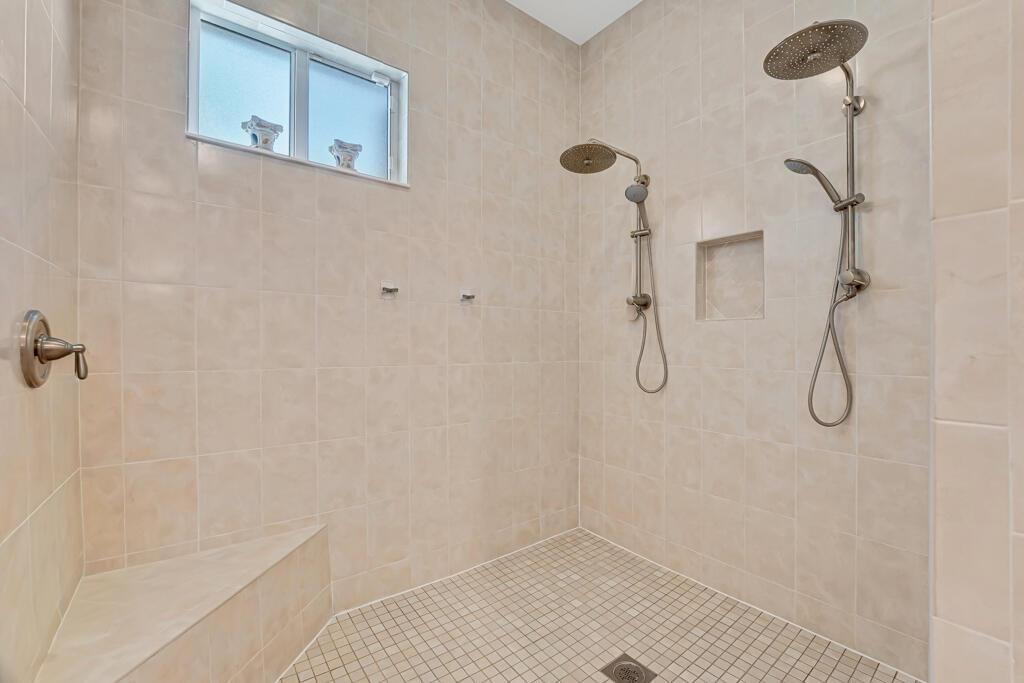 OLYMPIA 1 - Residential