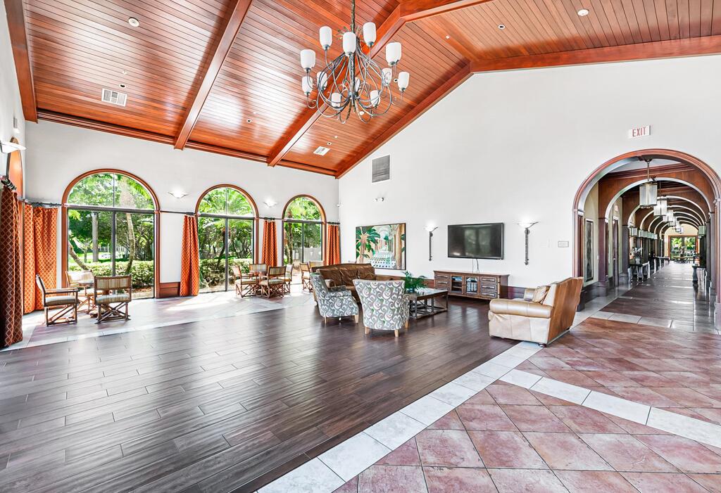 OLYMPIA 1 - Residential