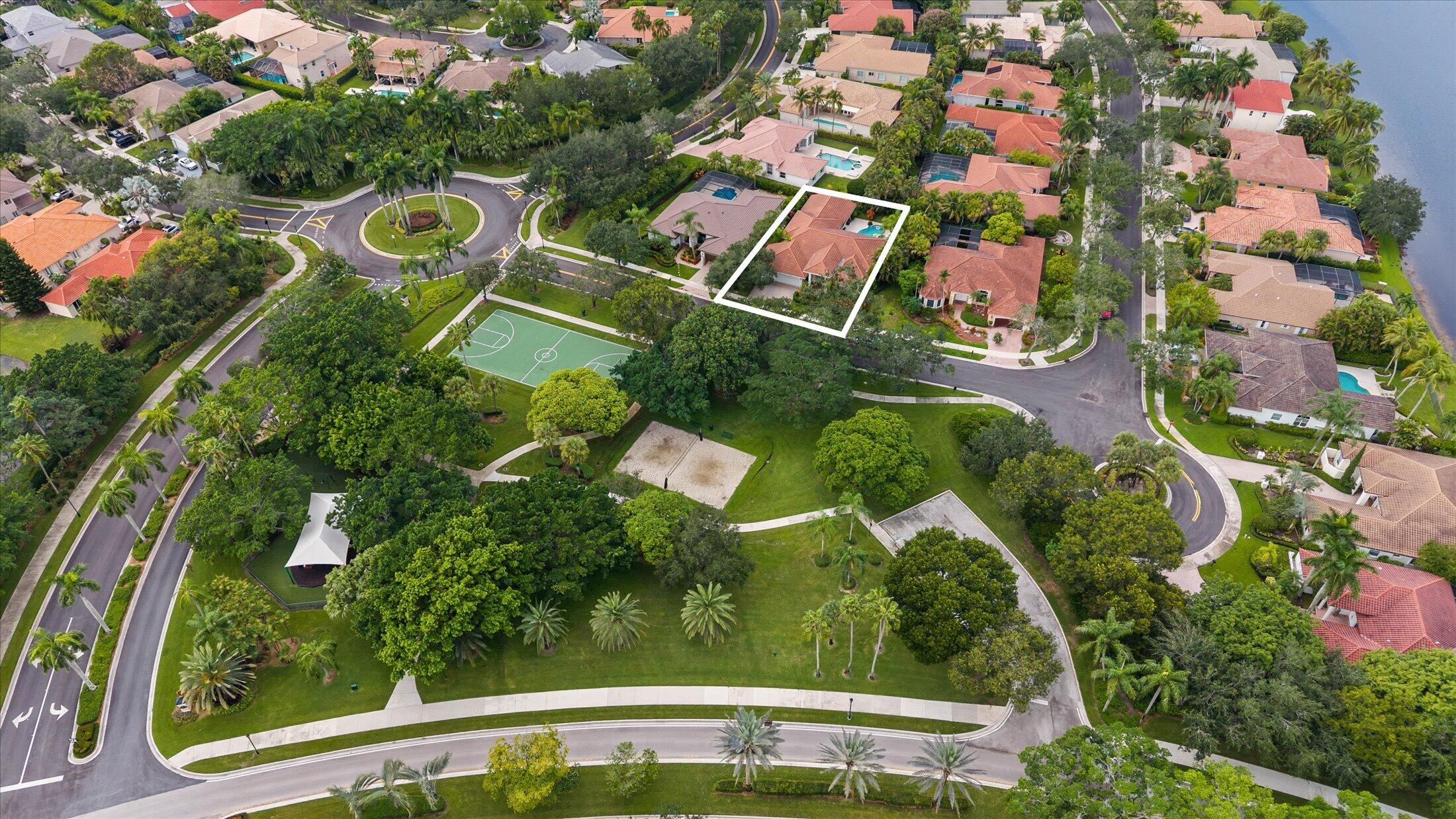 2647 EDGEWATER Drive