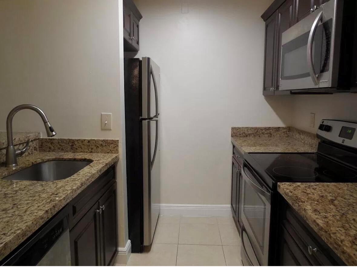 Enjoy Boynton Beach living at Meadows on the Green! This two bedroom two bathroom unit is centrally located near shopping centers, a diverse array of restaurants, sports bars, and social activities. Light and bright with ample windows throughout, you will experience a true sunshine state Florida feel. Come tour this exquisite open floor plan condo, then make it your own. Call me to schedule an appointment today!