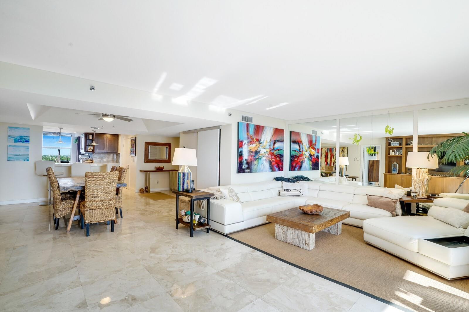 77 S Birch Road 8c