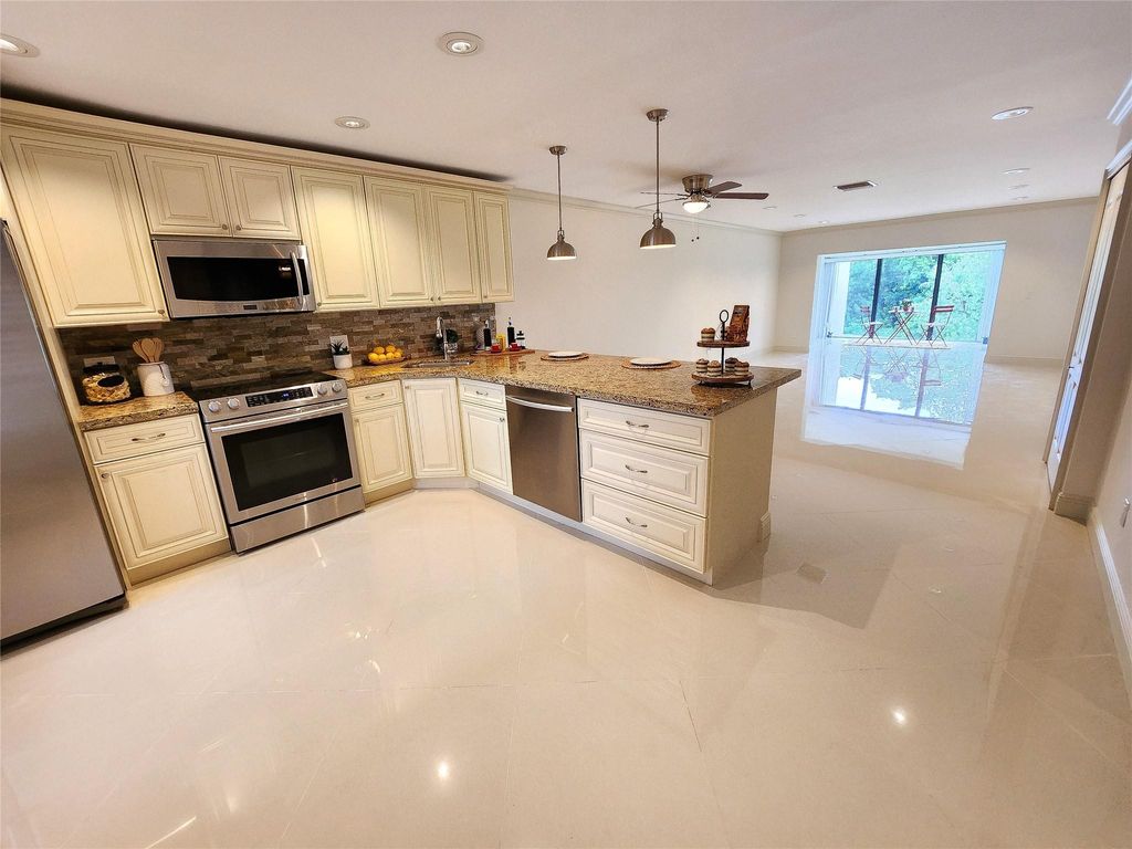 Photo of 21217 Lago Circle #6F, Boca Raton, FL 33433 (MLS # F10447878)