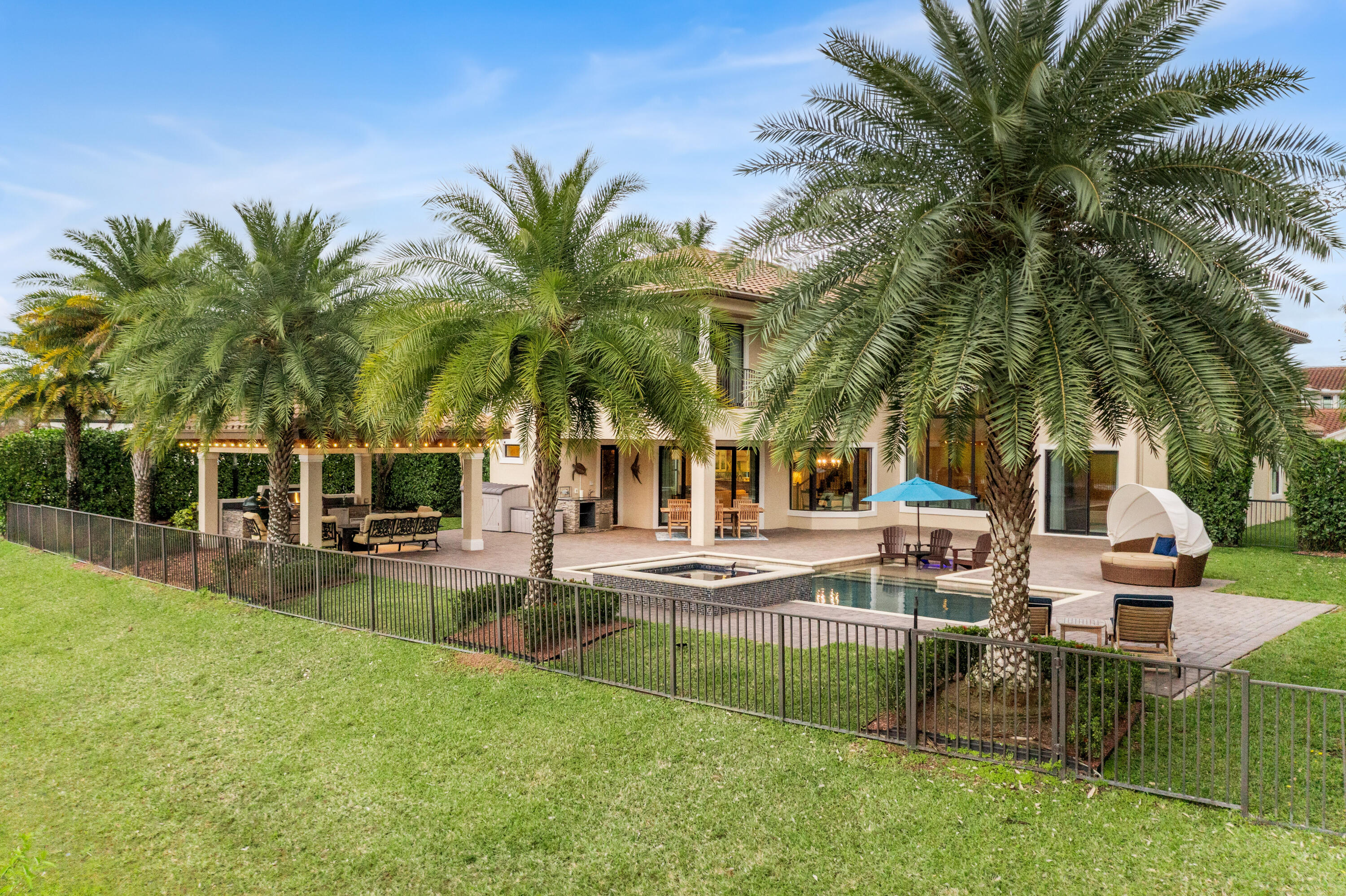 PARKLAND GOLF & COUNTRY CLUB - Residential