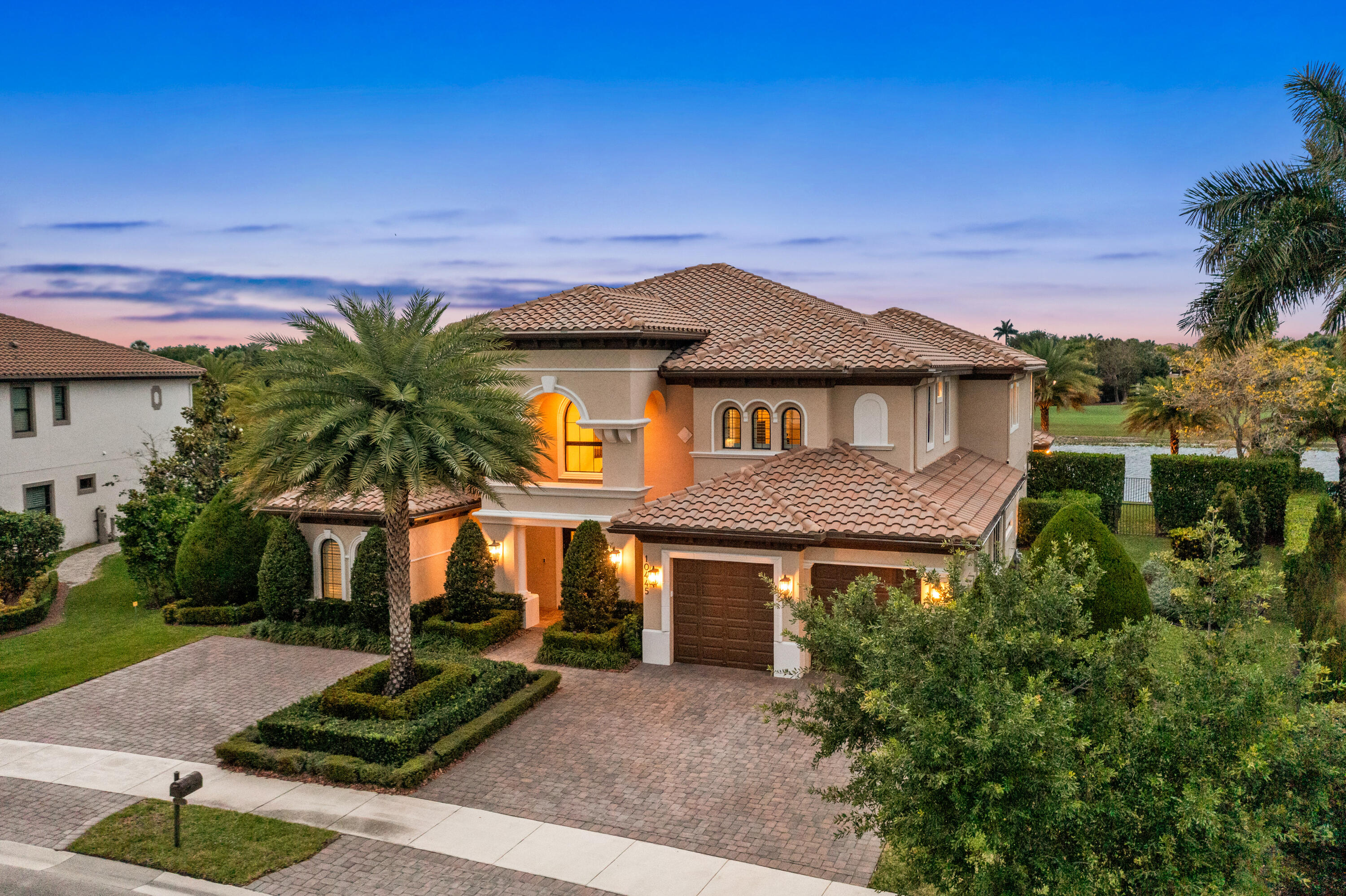 PARKLAND GOLF & COUNTRY CLUB - Residential