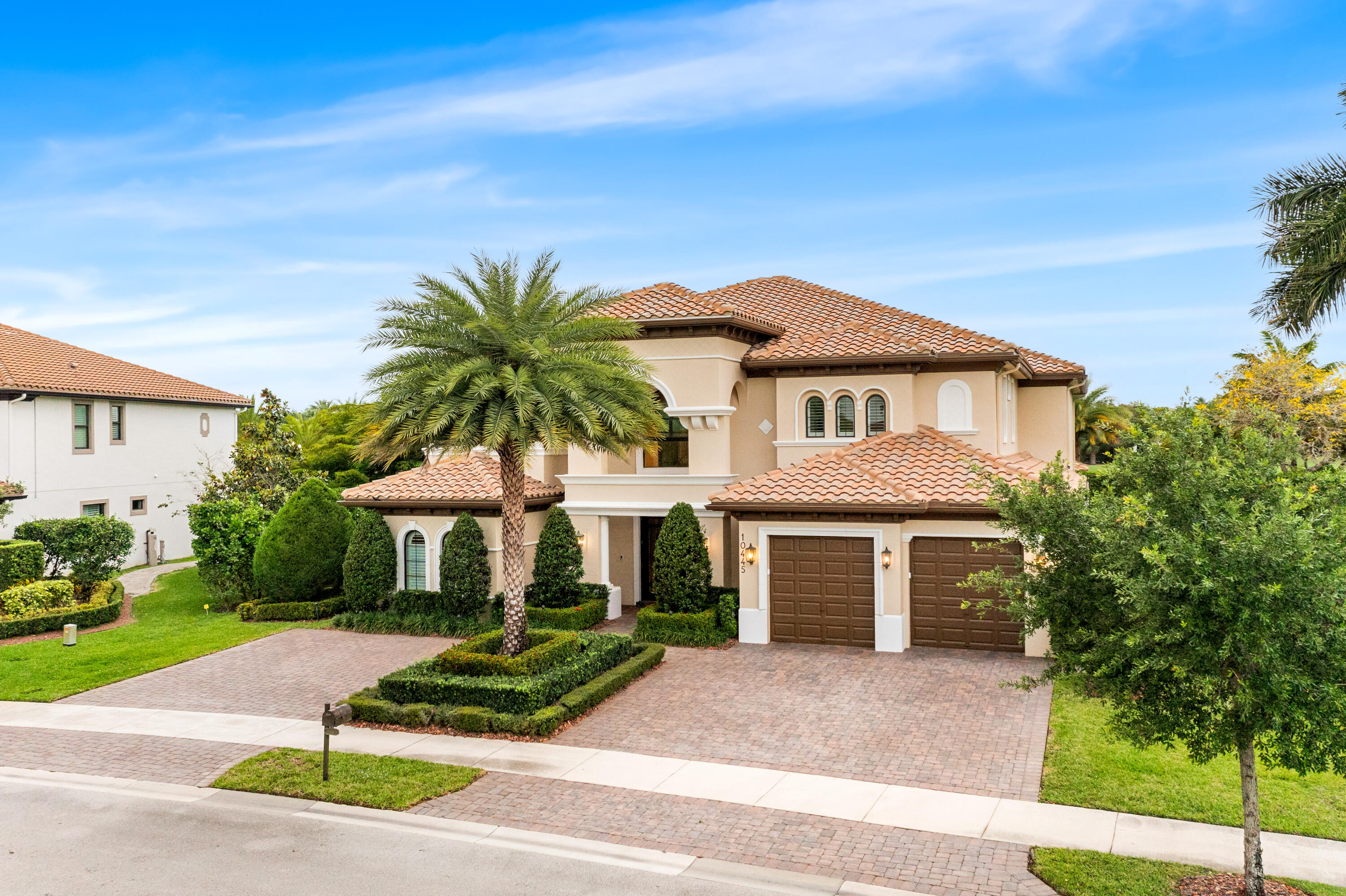 PARKLAND GOLF & COUNTRY CLUB - Residential