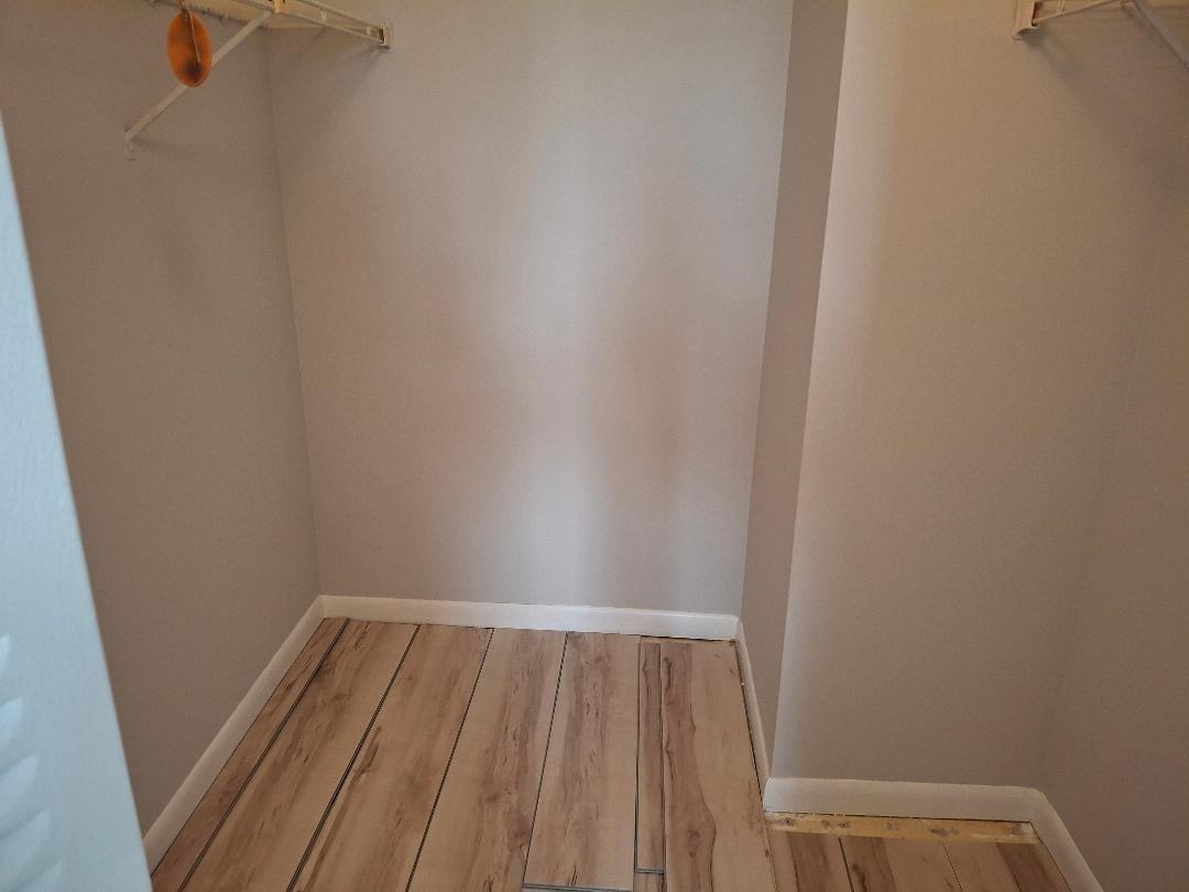 Lake Emerald Condo - Residential Lease