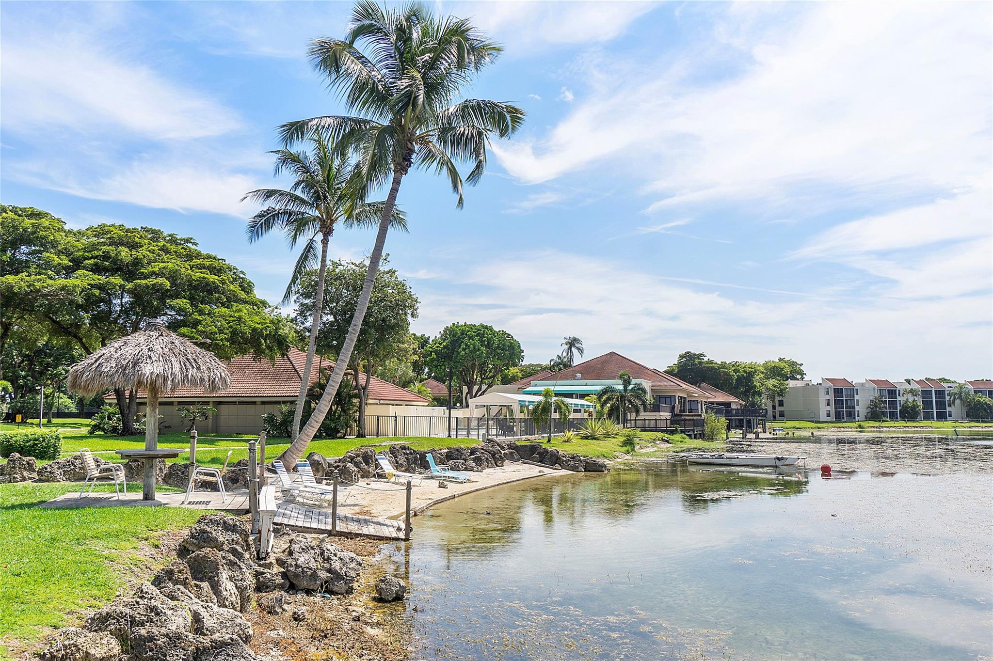 Lake Emerald Condo - Residential Lease