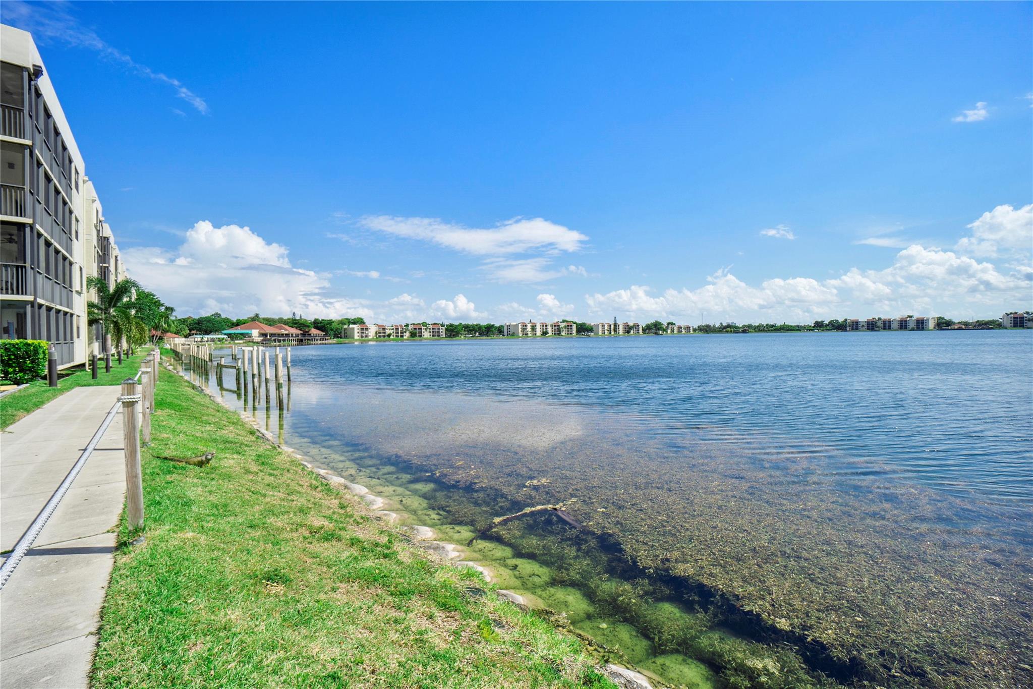 Lake Emerald Condo - Residential Lease