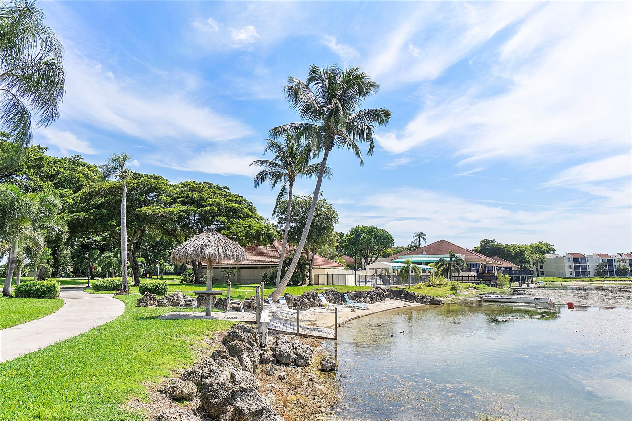 Lake Emerald Condo - Residential Lease