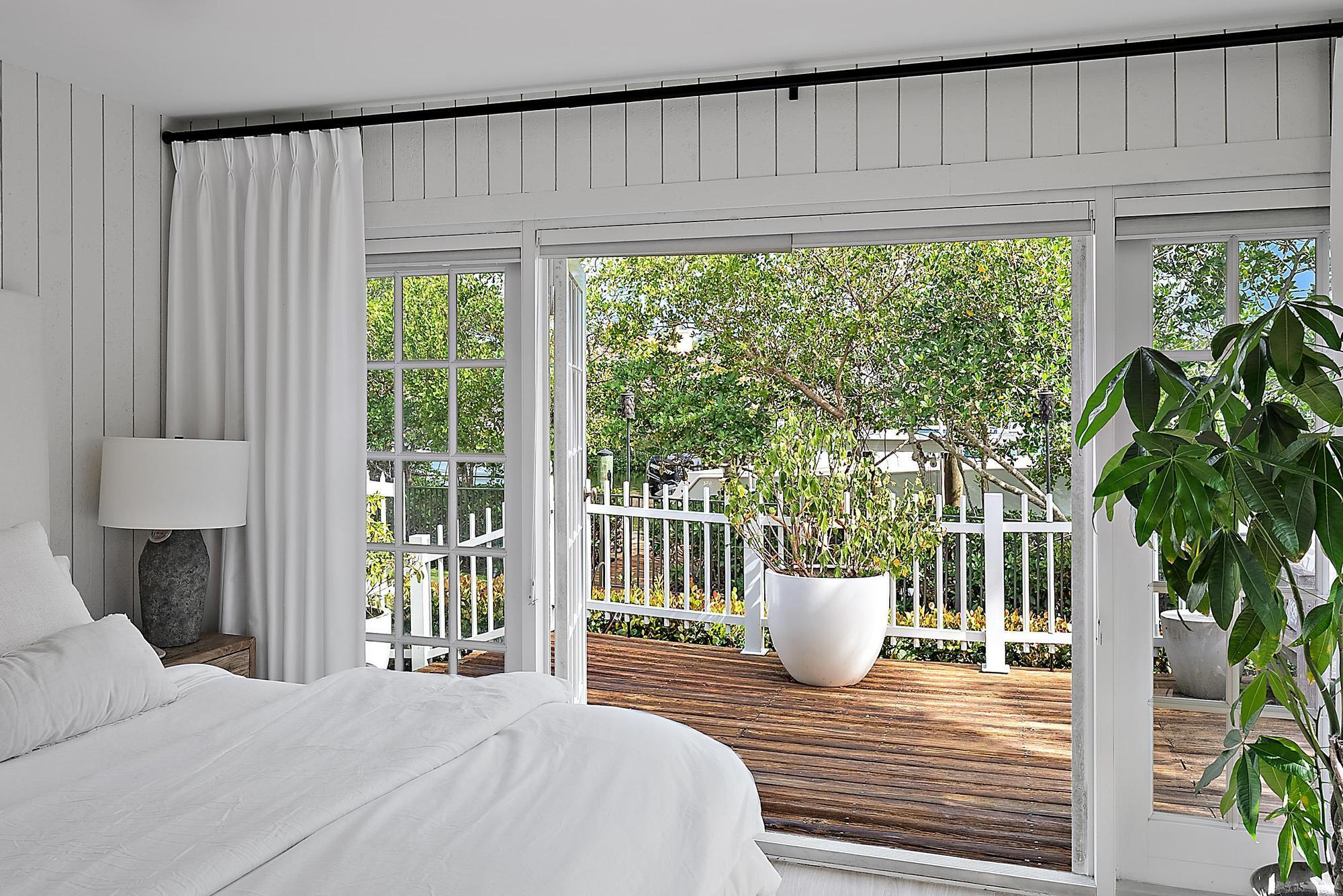 BAYTOWNE OF JONATHANS LAN - Residential