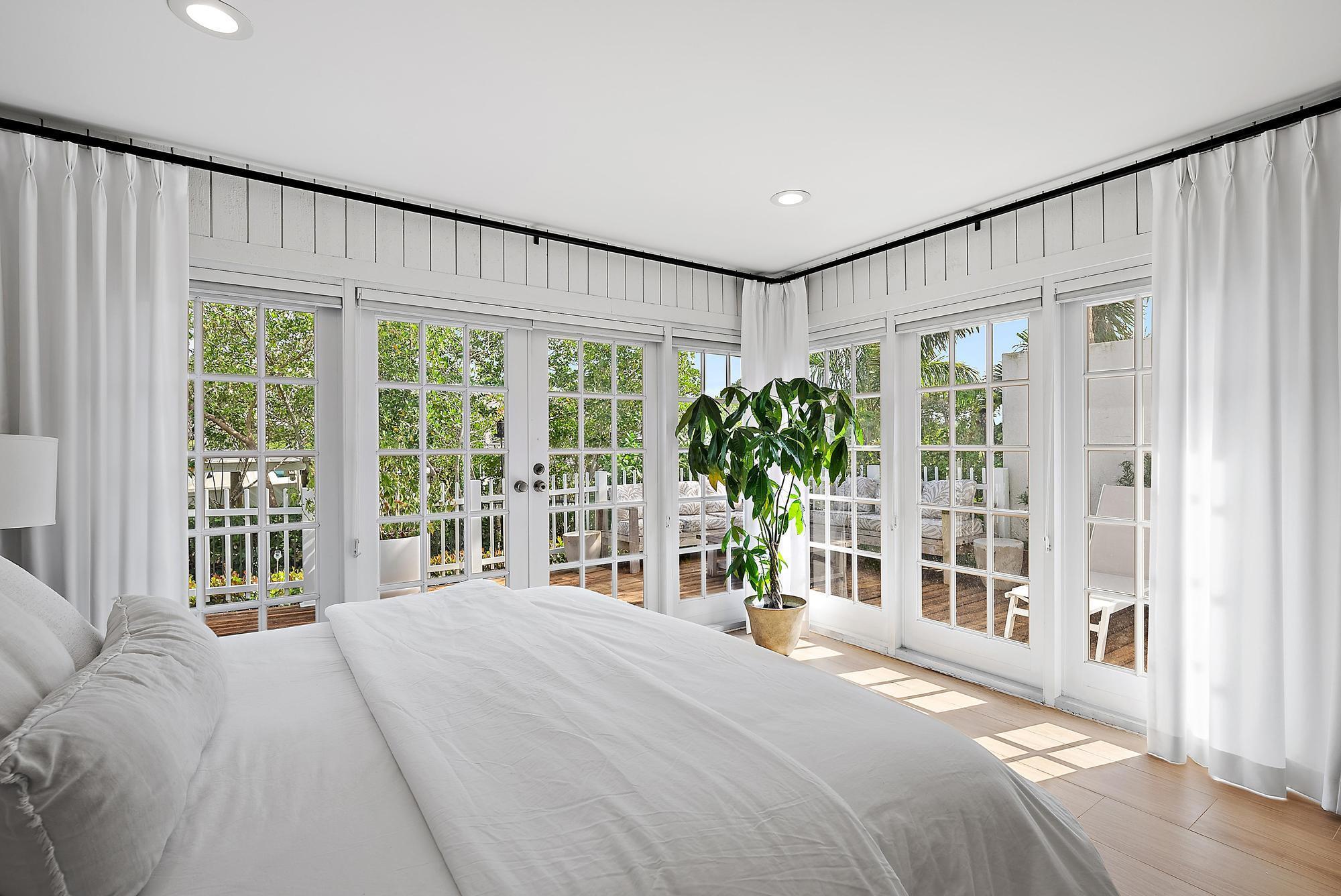 BAYTOWNE OF JONATHANS LAN - Residential