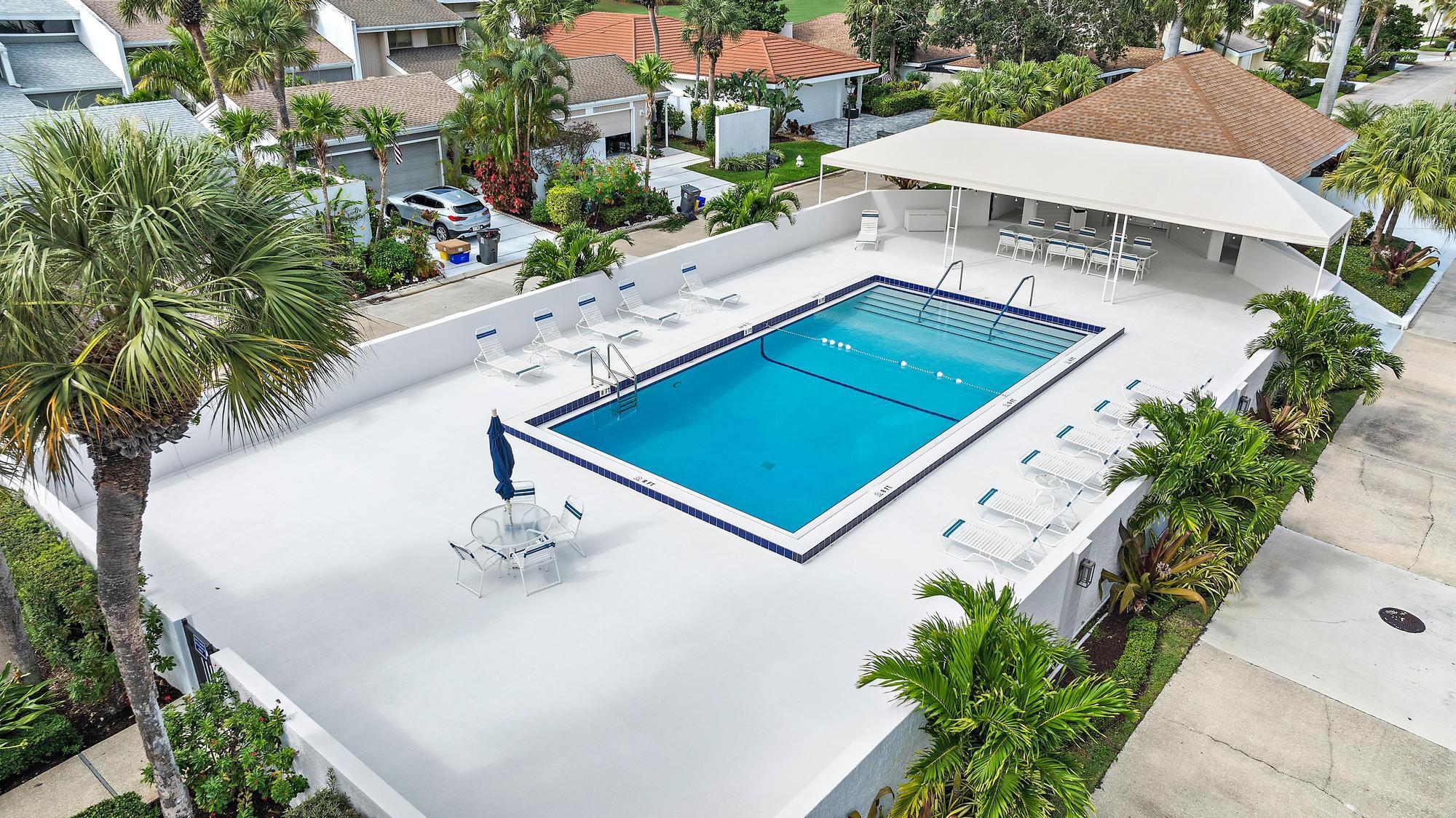 BAYTOWNE OF JONATHANS LAN - Residential