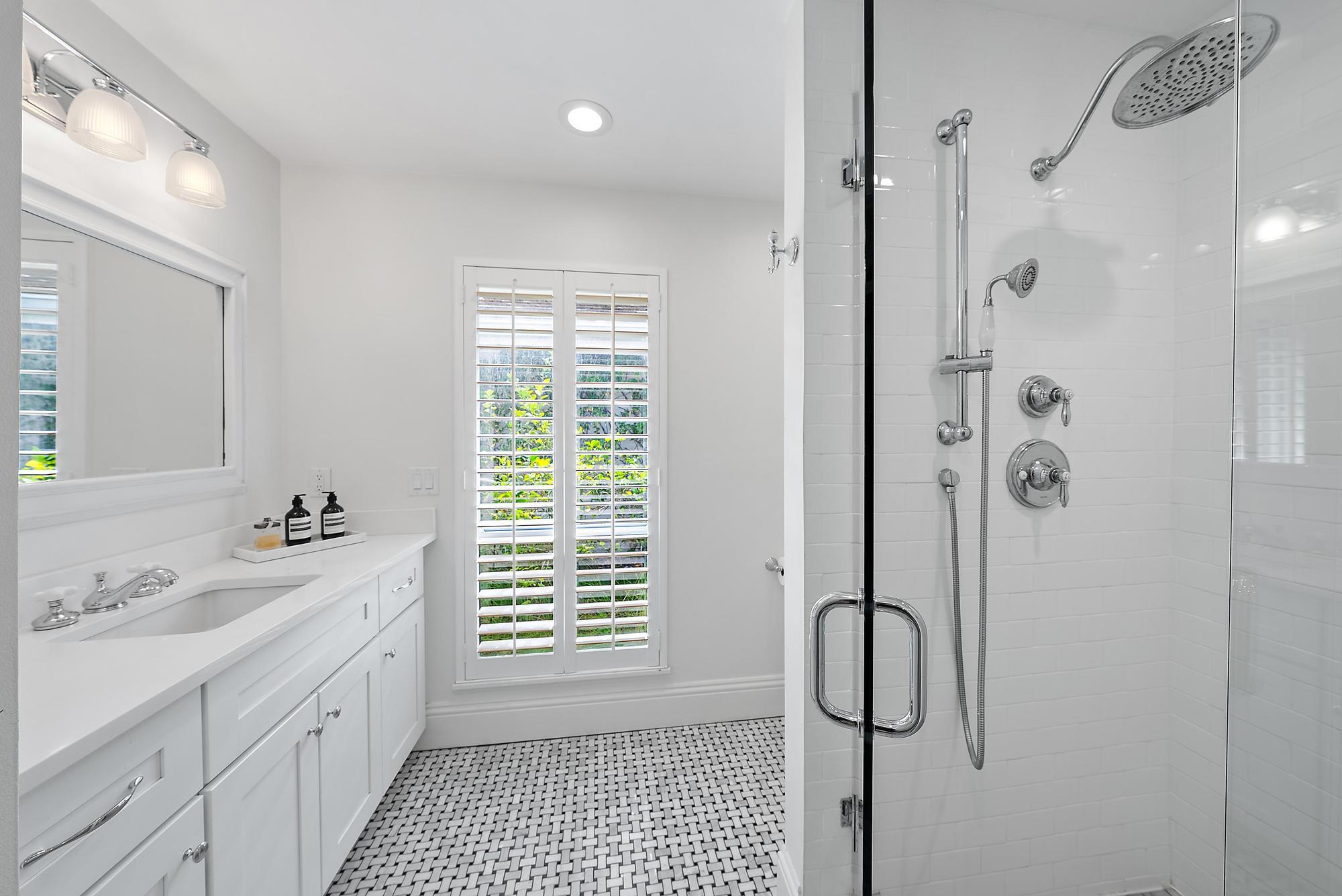 BAYTOWNE OF JONATHANS LAN - Residential