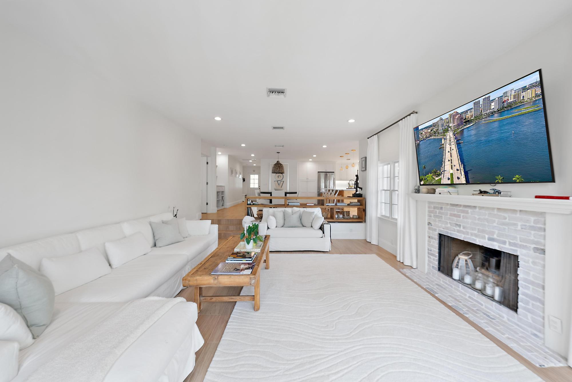 BAYTOWNE OF JONATHANS LAN - Residential