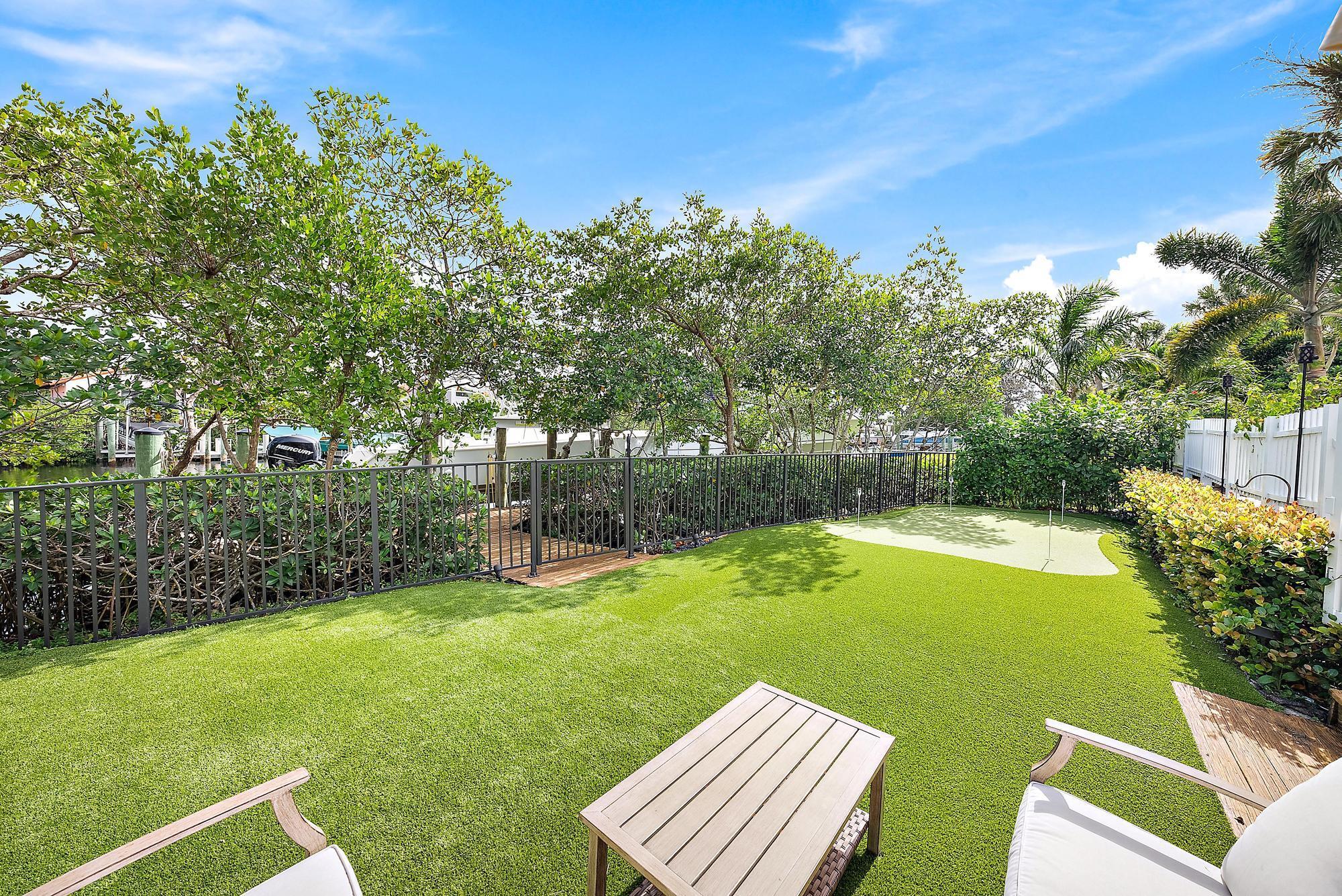 BAYTOWNE OF JONATHANS LAN - Residential