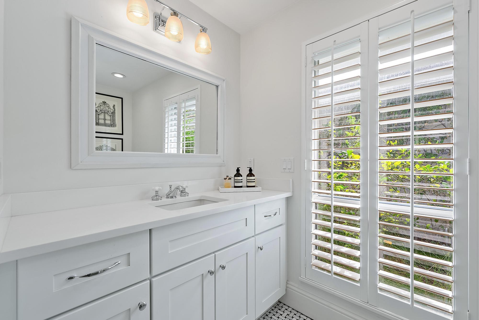 BAYTOWNE OF JONATHANS LAN - Residential