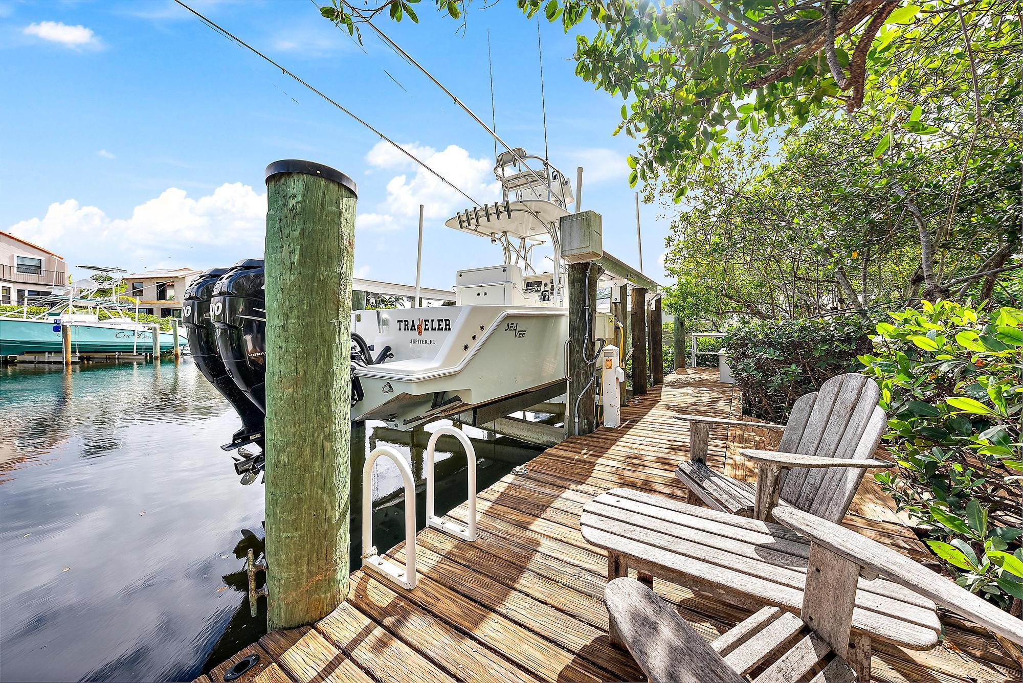 BAYTOWNE OF JONATHANS LAN - Residential