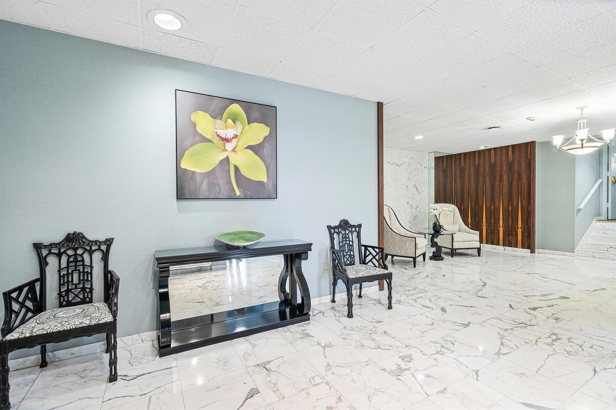 2860 S Ocean Boulevard 516