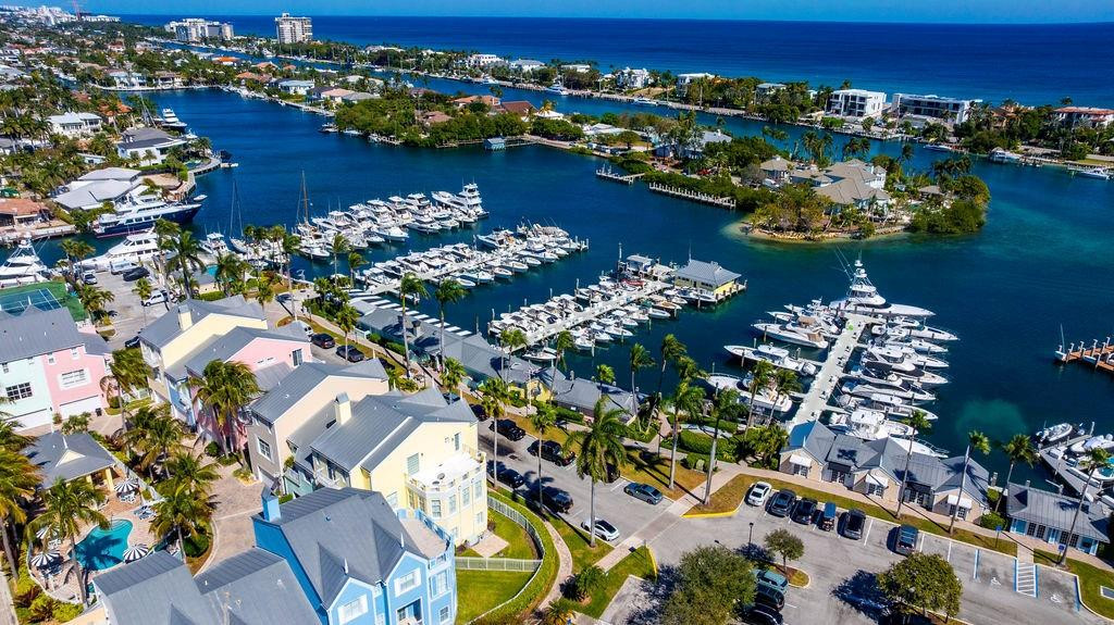 2825 Marina Circle 2825