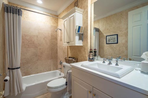 Tiny photo for 2825 Marina Circle #2825, Lighthouse Point, FL 33064 (MLS # F10551076)