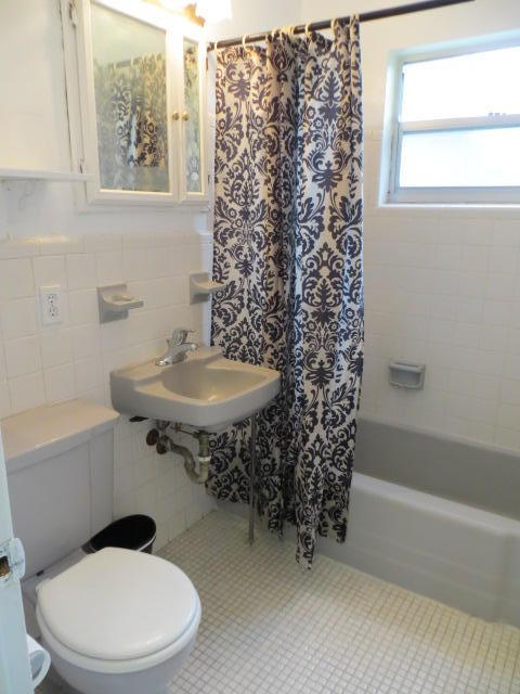 RIVER PARK - Residential Lease