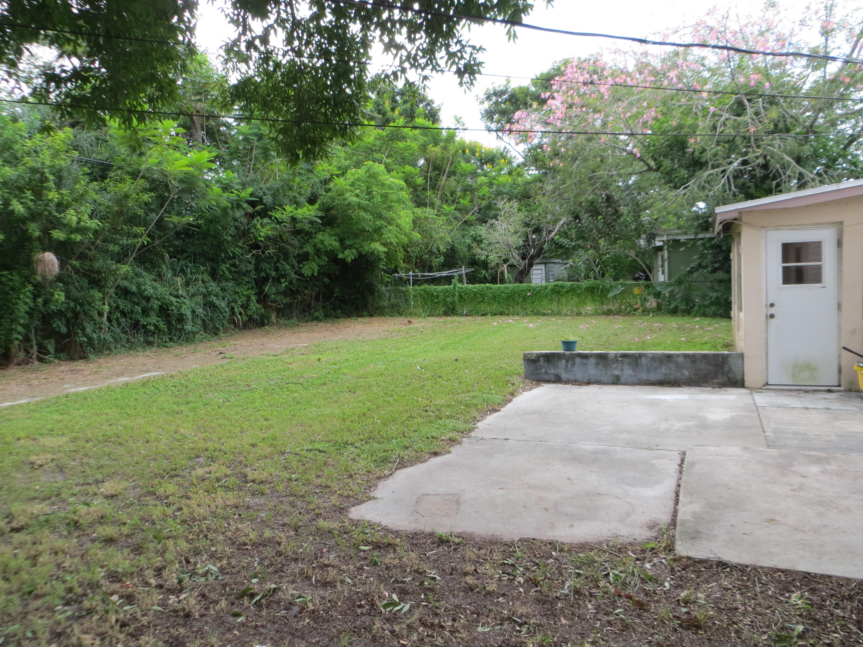 RIVER PARK - Residential Lease