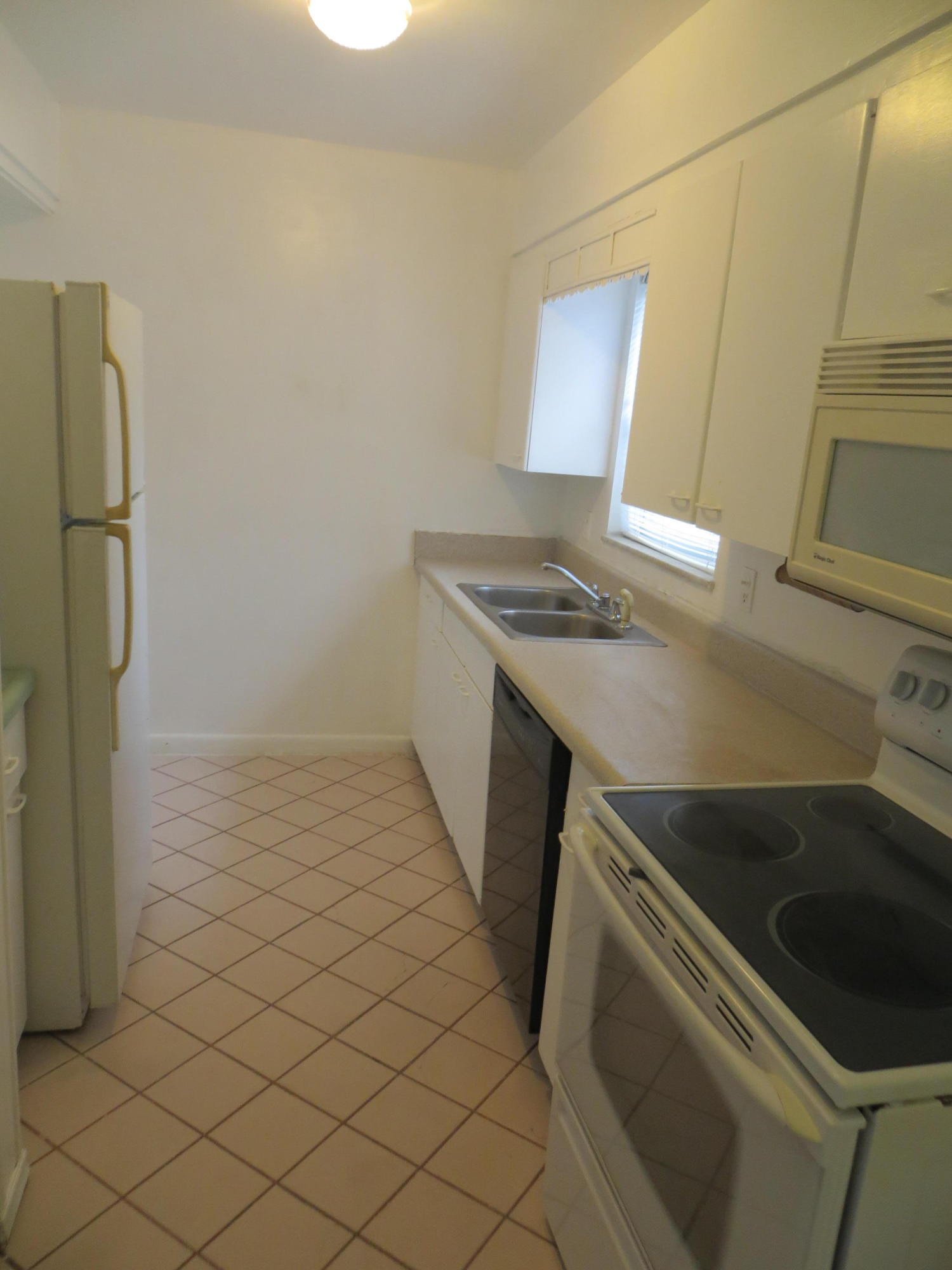 RIVER PARK - Residential Lease