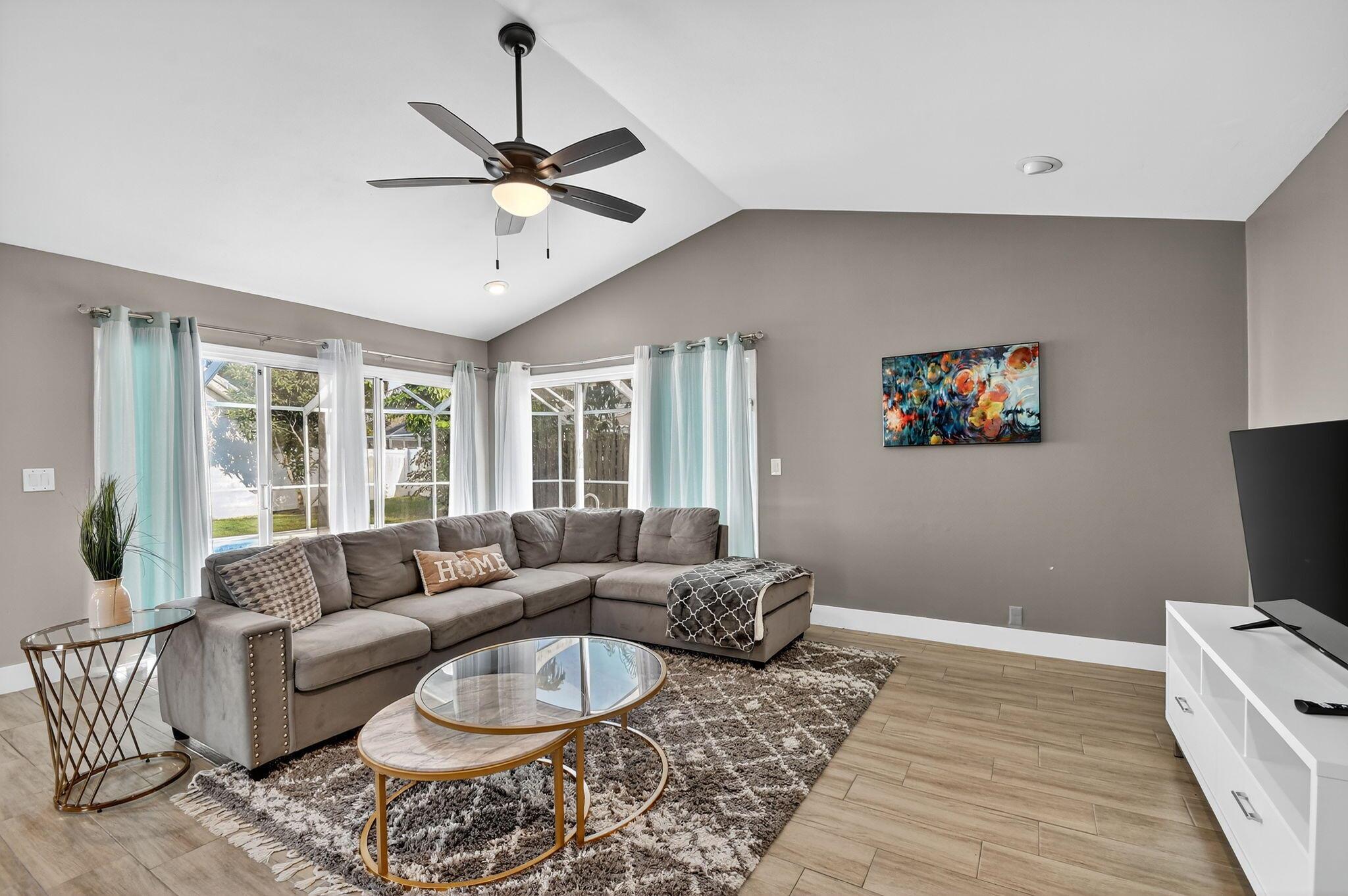 WELLINGTON TR 43 - Residential