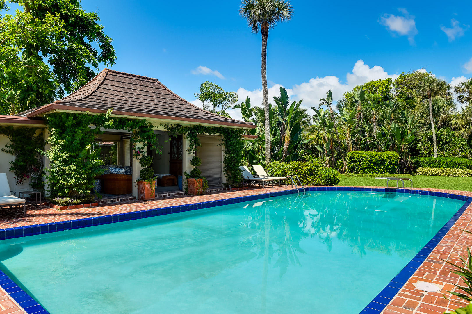 Tropic Isle - Residential