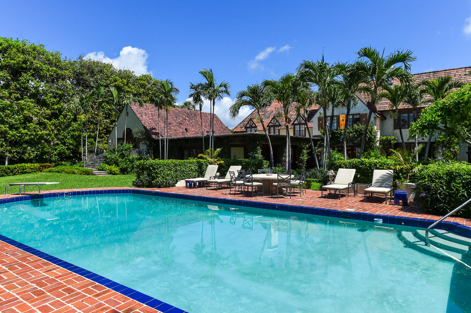 Tropic Isle - Residential